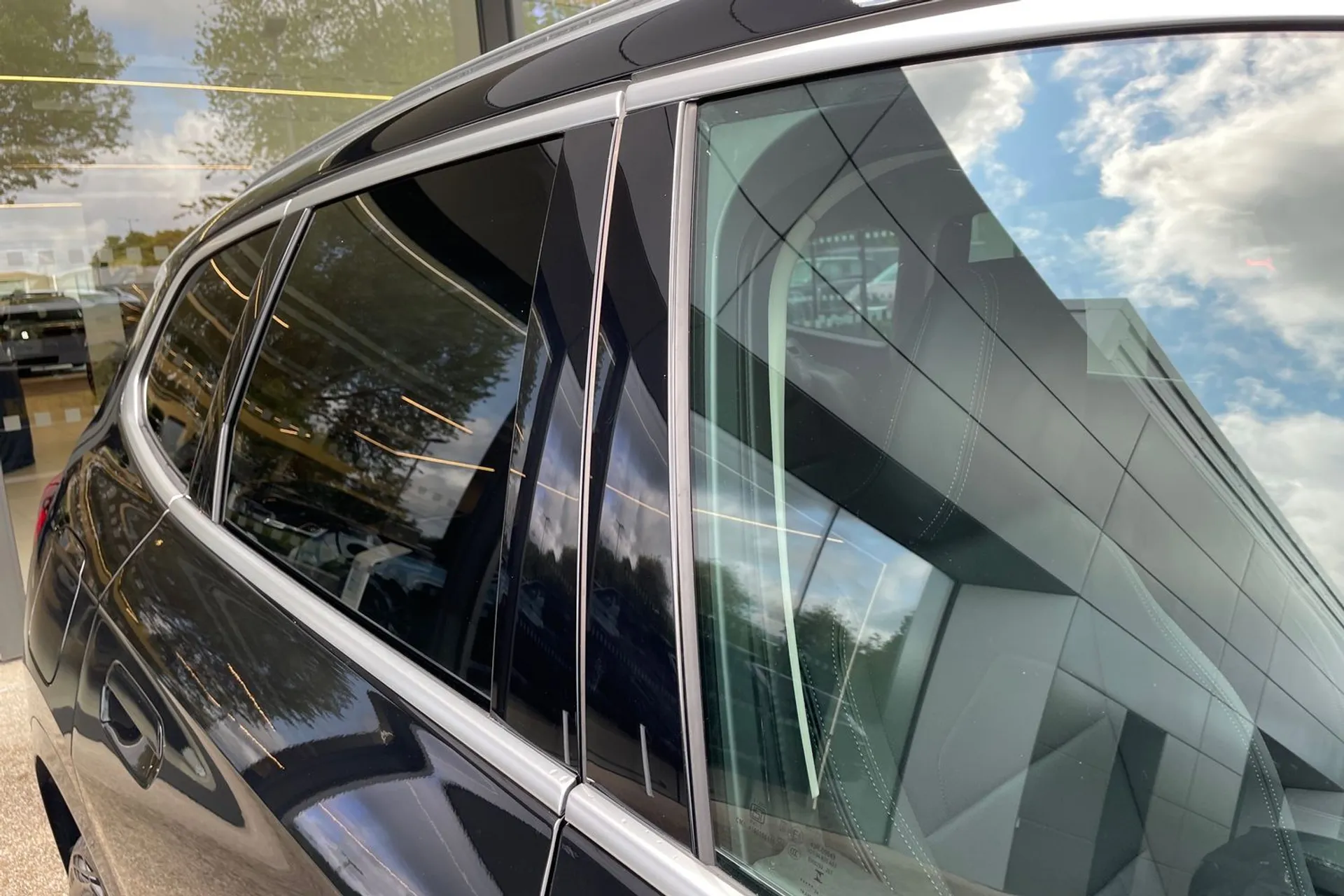 BMW X1 thumbnail image number 22
