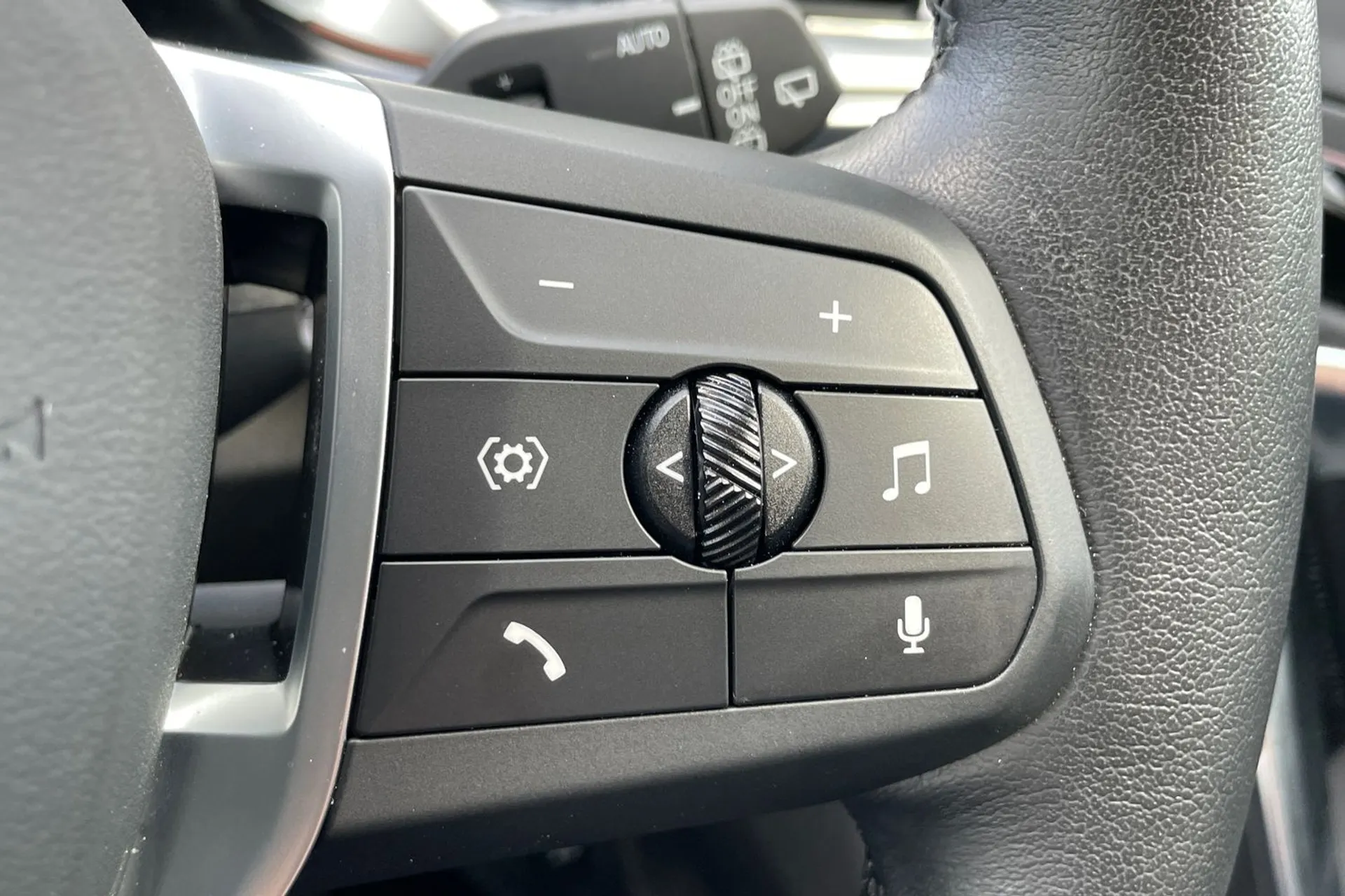 BMW X1 thumbnail image number 26