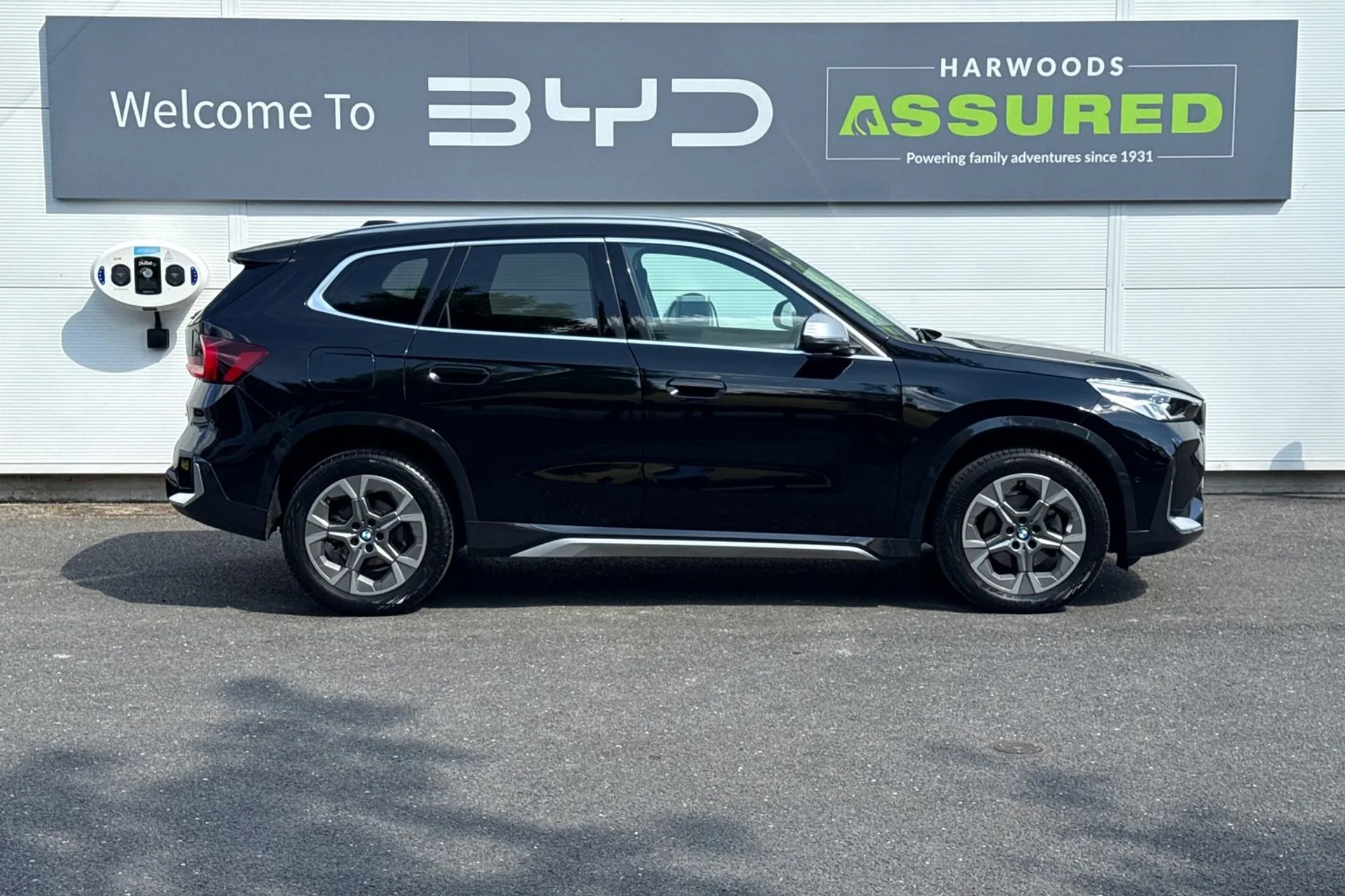BMW X1 thumbnail image number 2