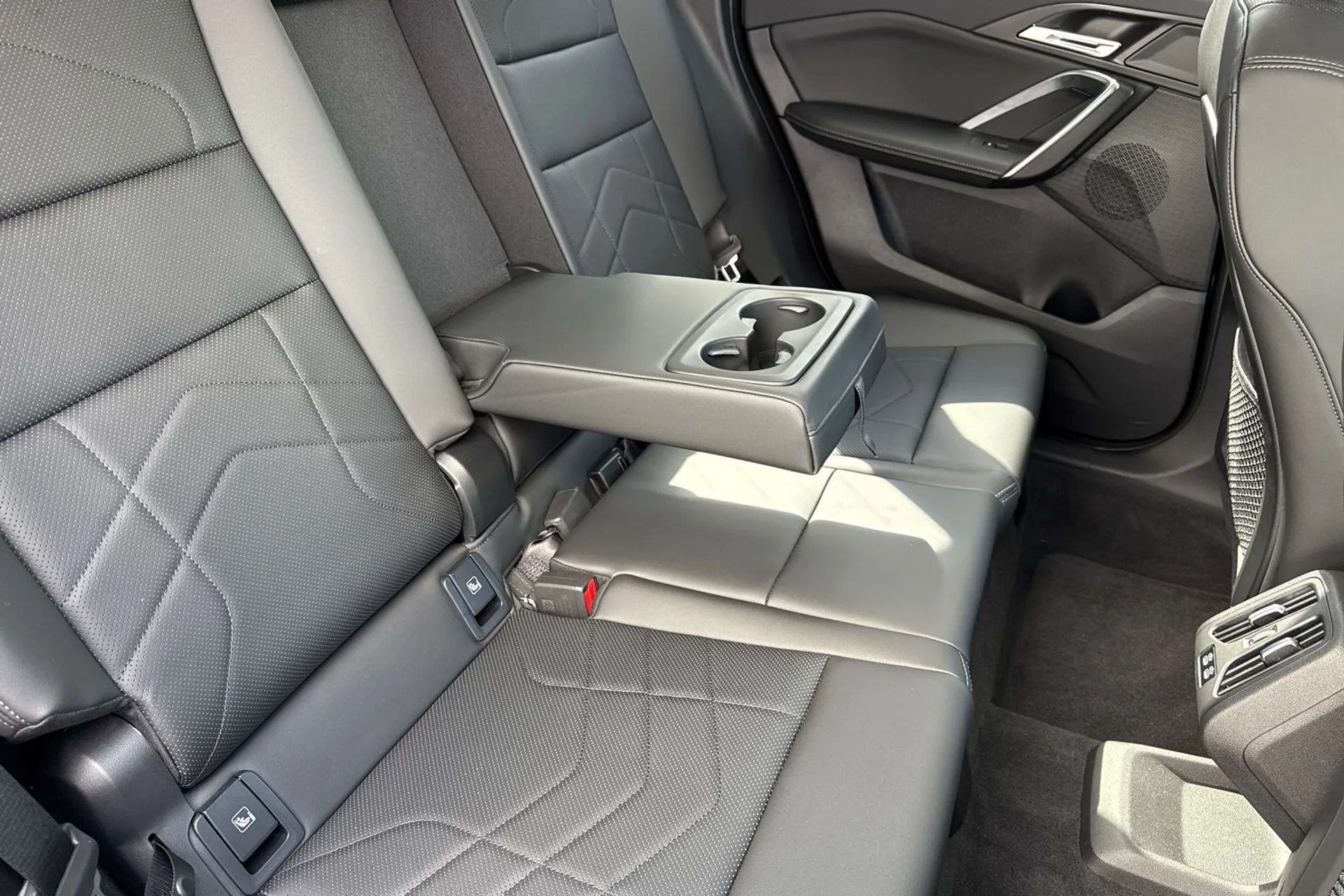 BMW X1 thumbnail image number 25