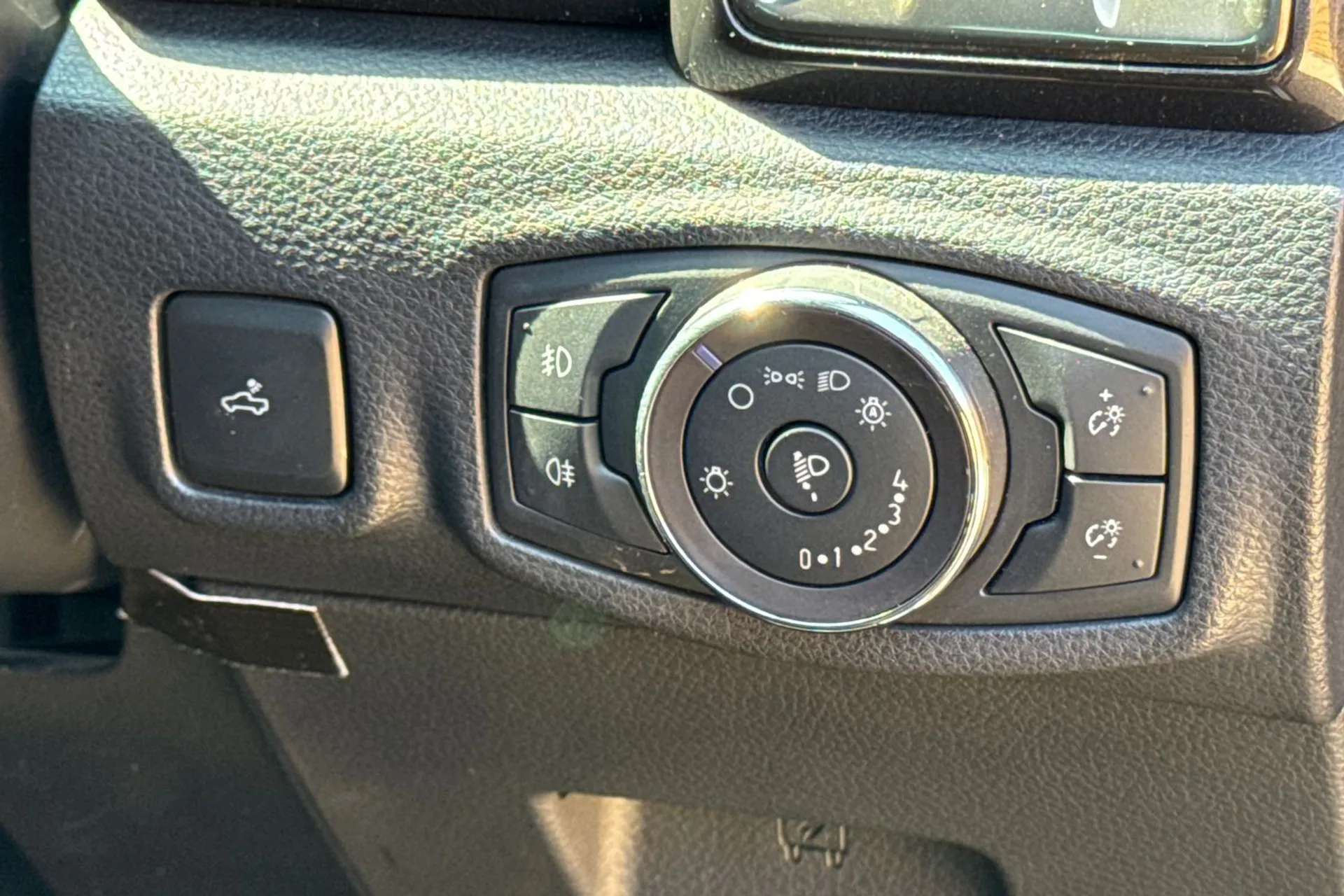 FORD RANGER thumbnail image number 48