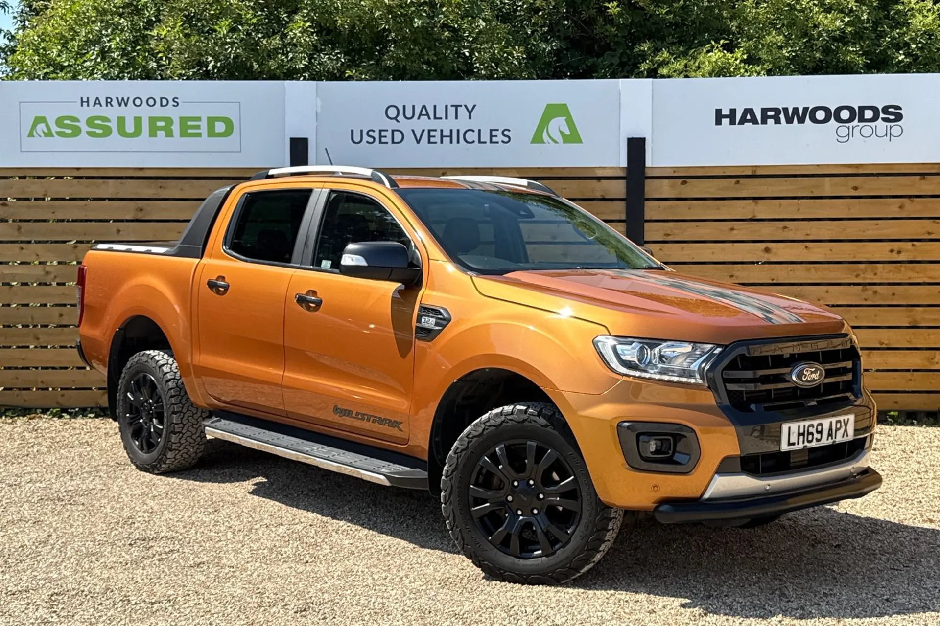 FORD RANGER focused image