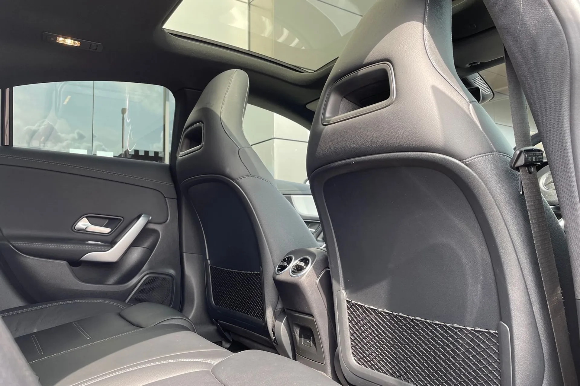 MERCEDES-BENZ CLA thumbnail image number 31