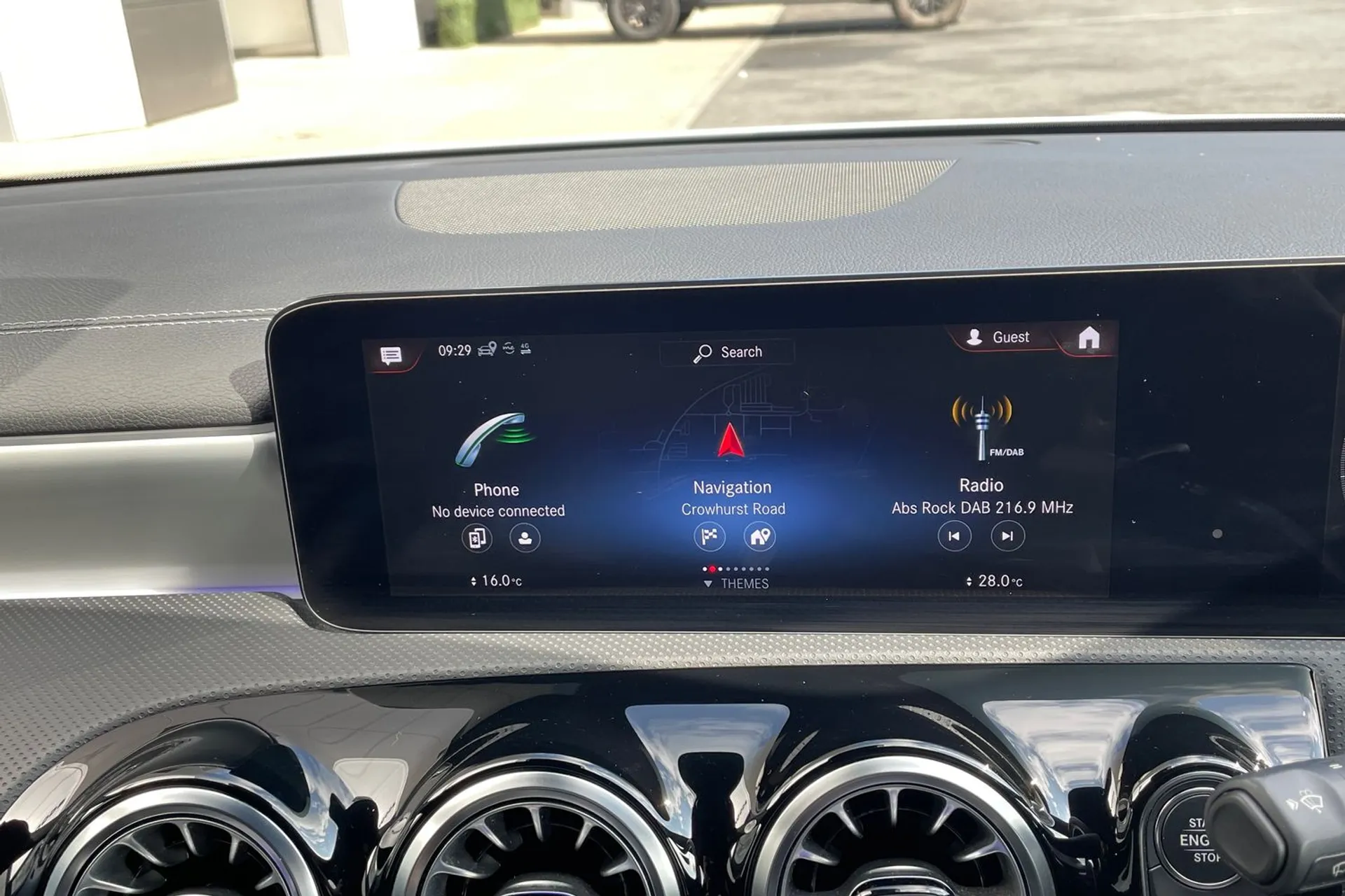 MERCEDES-BENZ CLA thumbnail image number 65