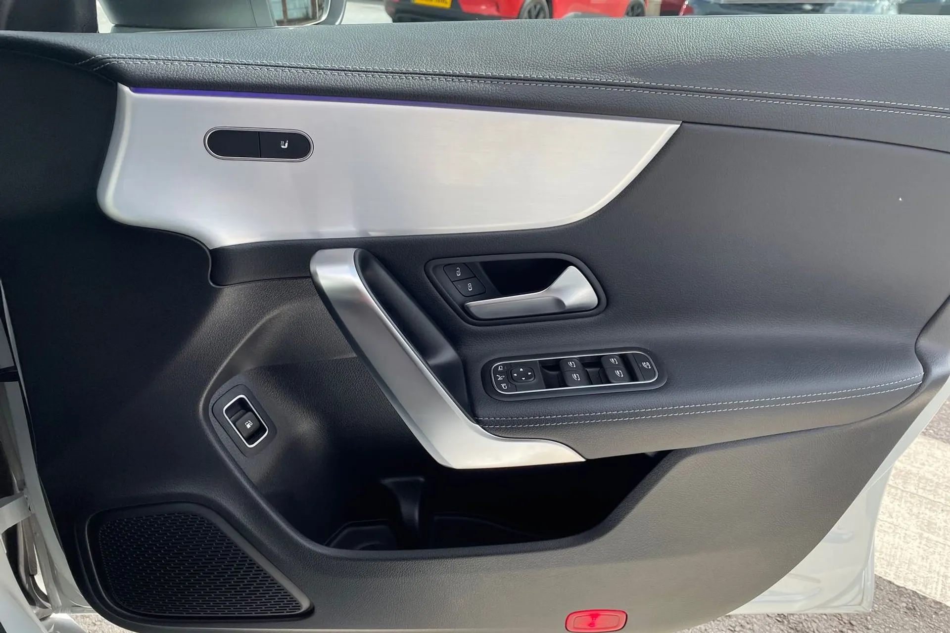 MERCEDES-BENZ CLA thumbnail image number 21