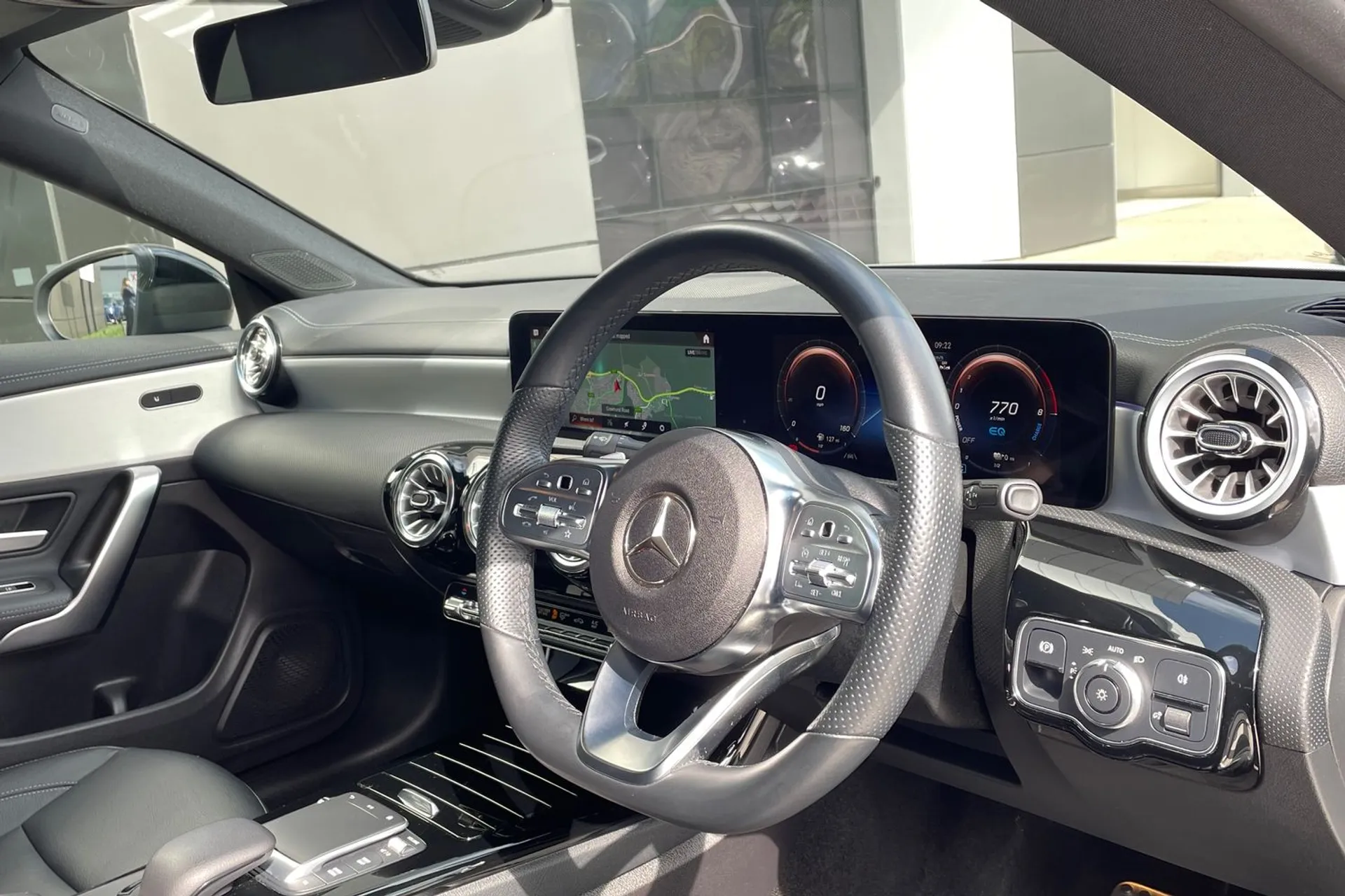 MERCEDES-BENZ CLA thumbnail image number 18