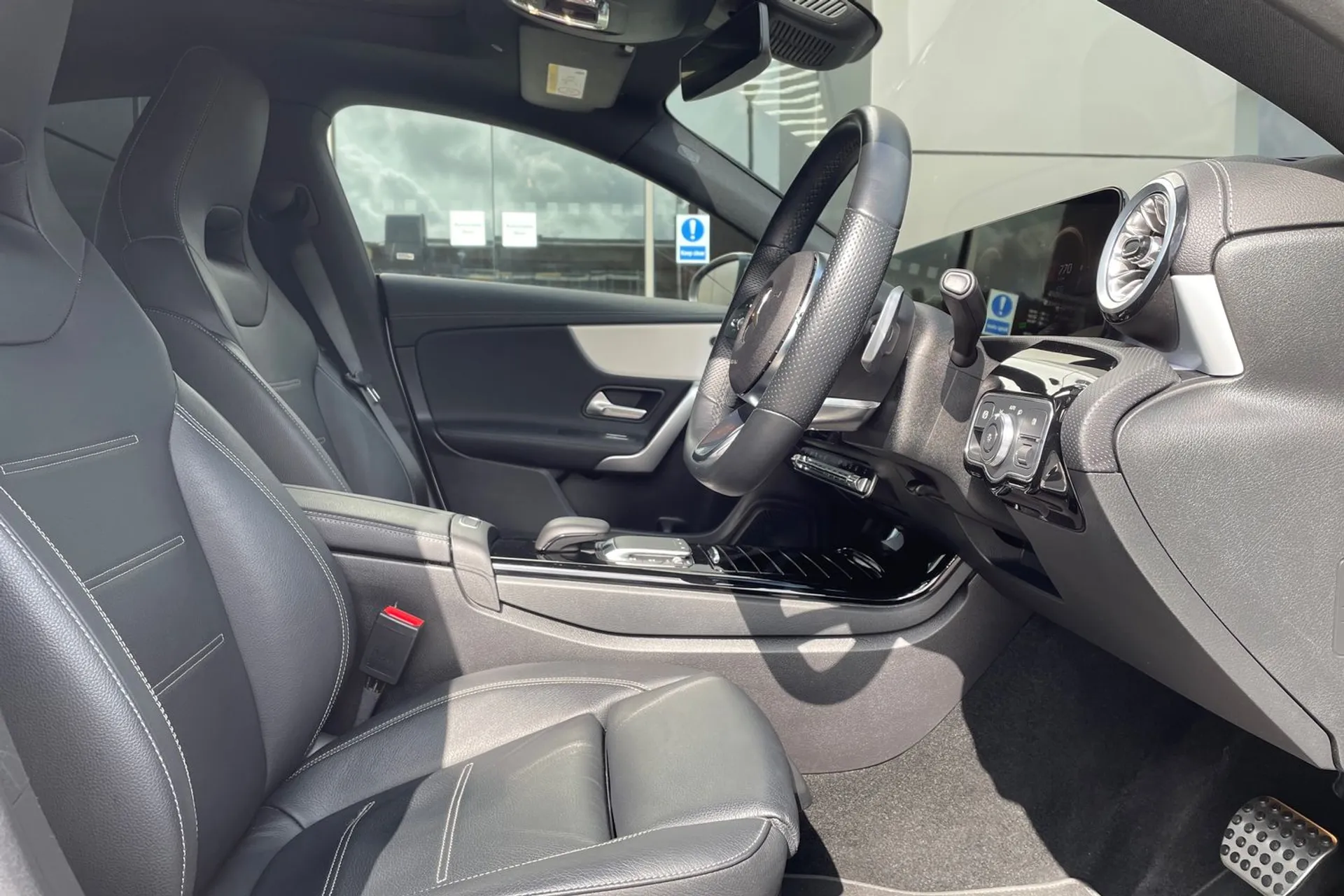 MERCEDES-BENZ CLA thumbnail image number 19