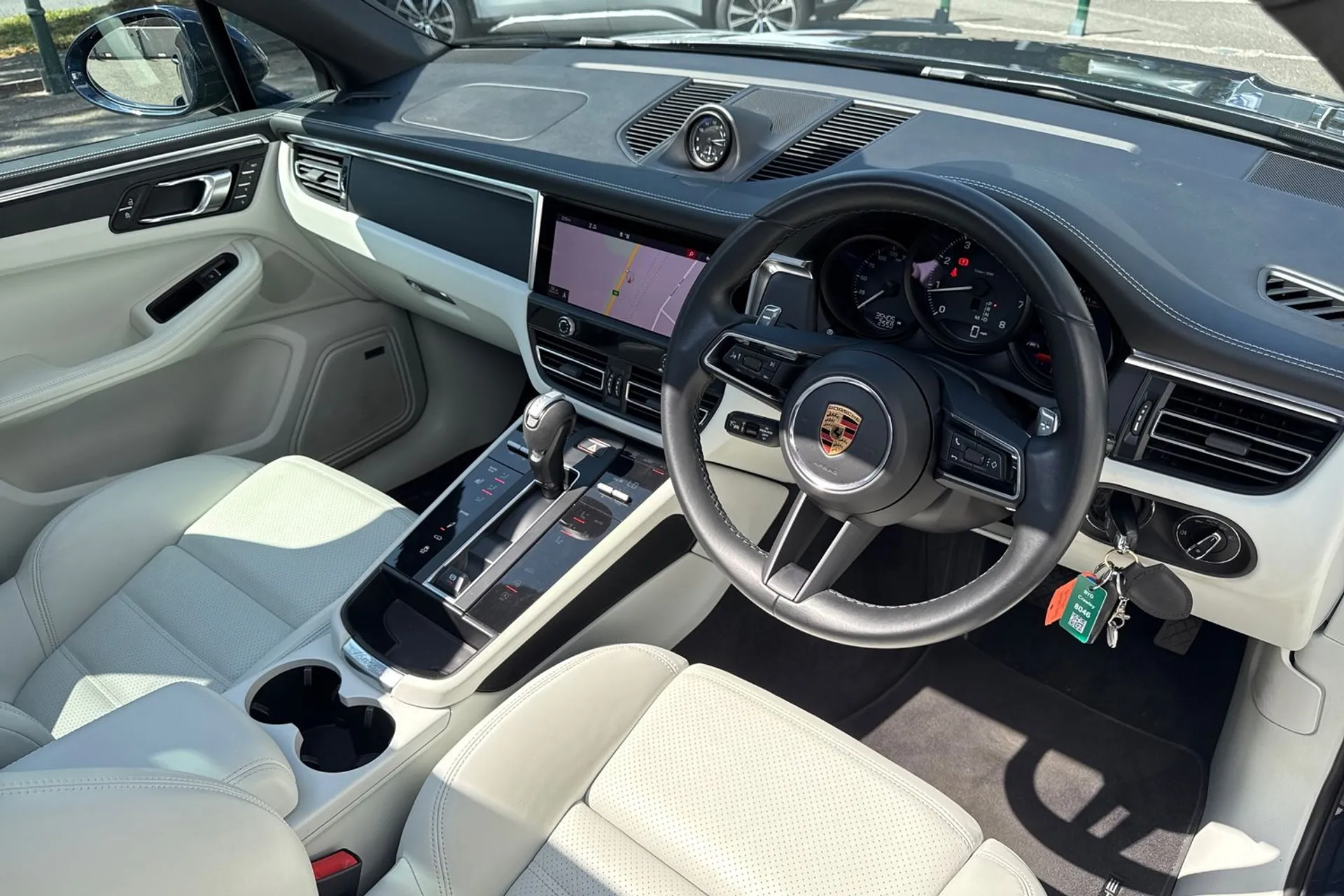 Porsche MACAN thumbnail image number 20