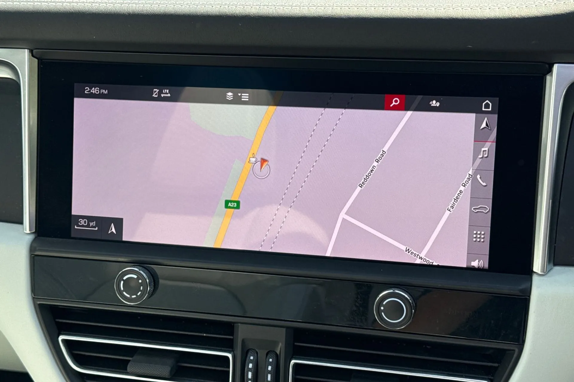 Porsche MACAN thumbnail image number 5