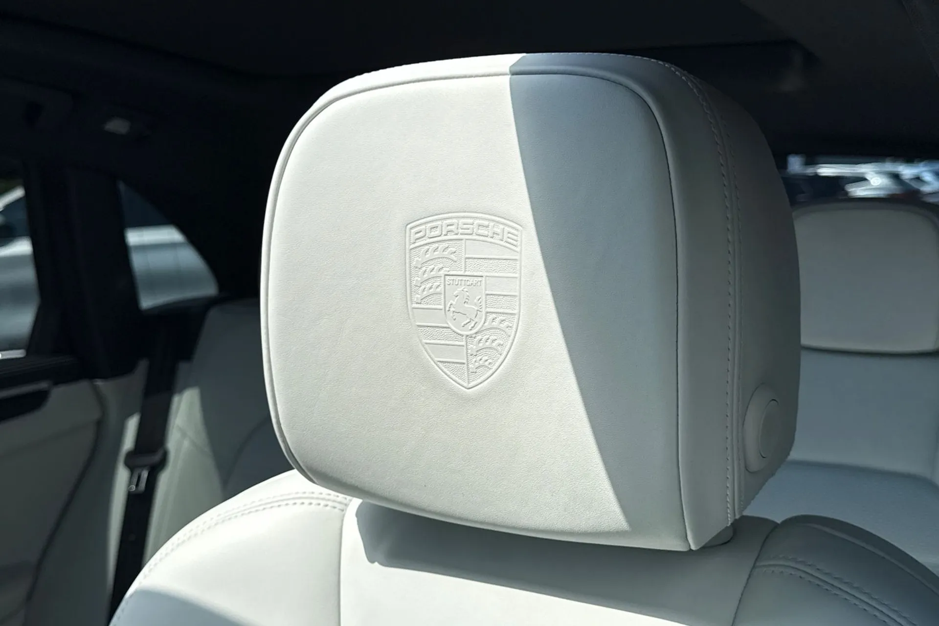 Porsche MACAN thumbnail image number 12