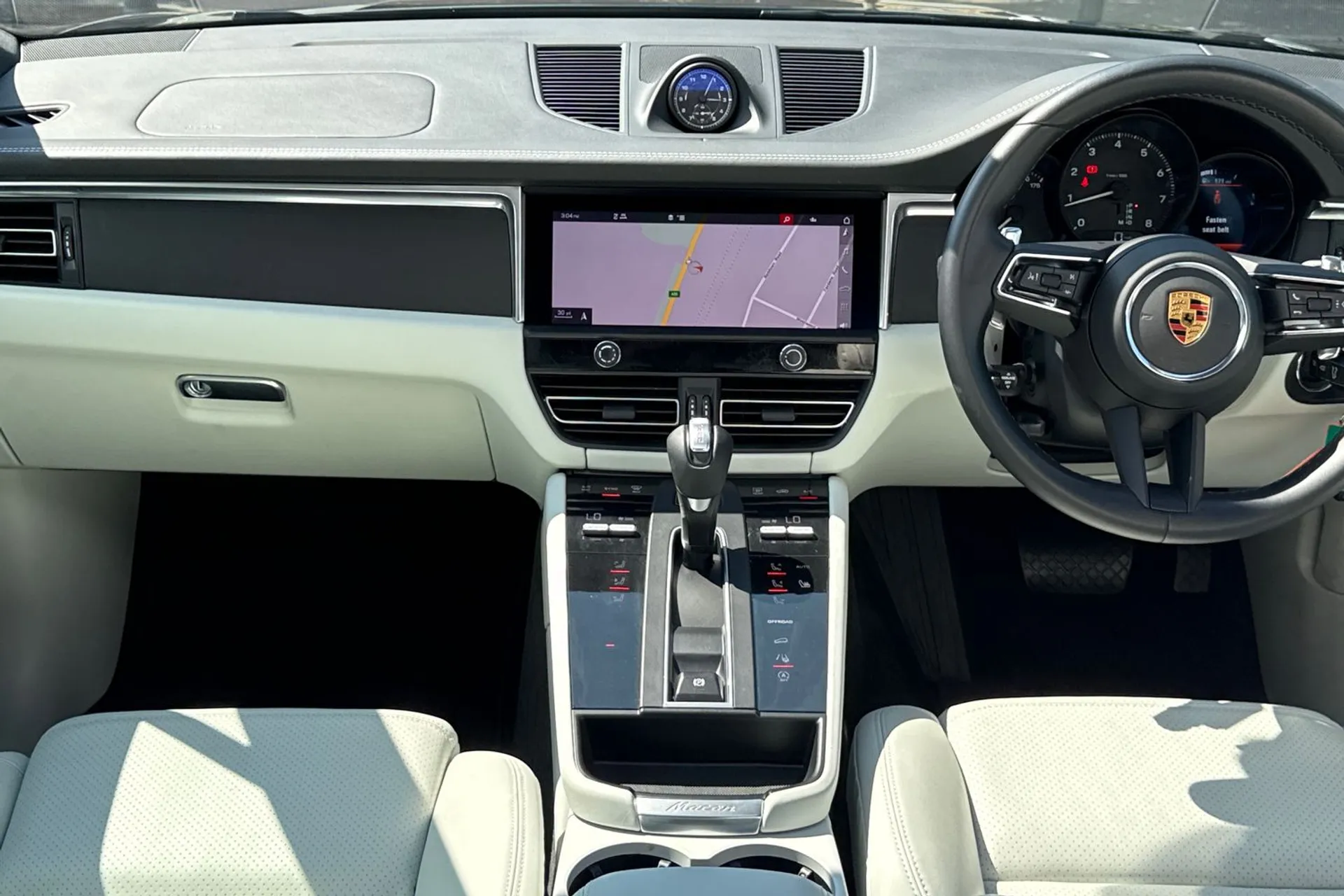 Porsche MACAN thumbnail image number 42
