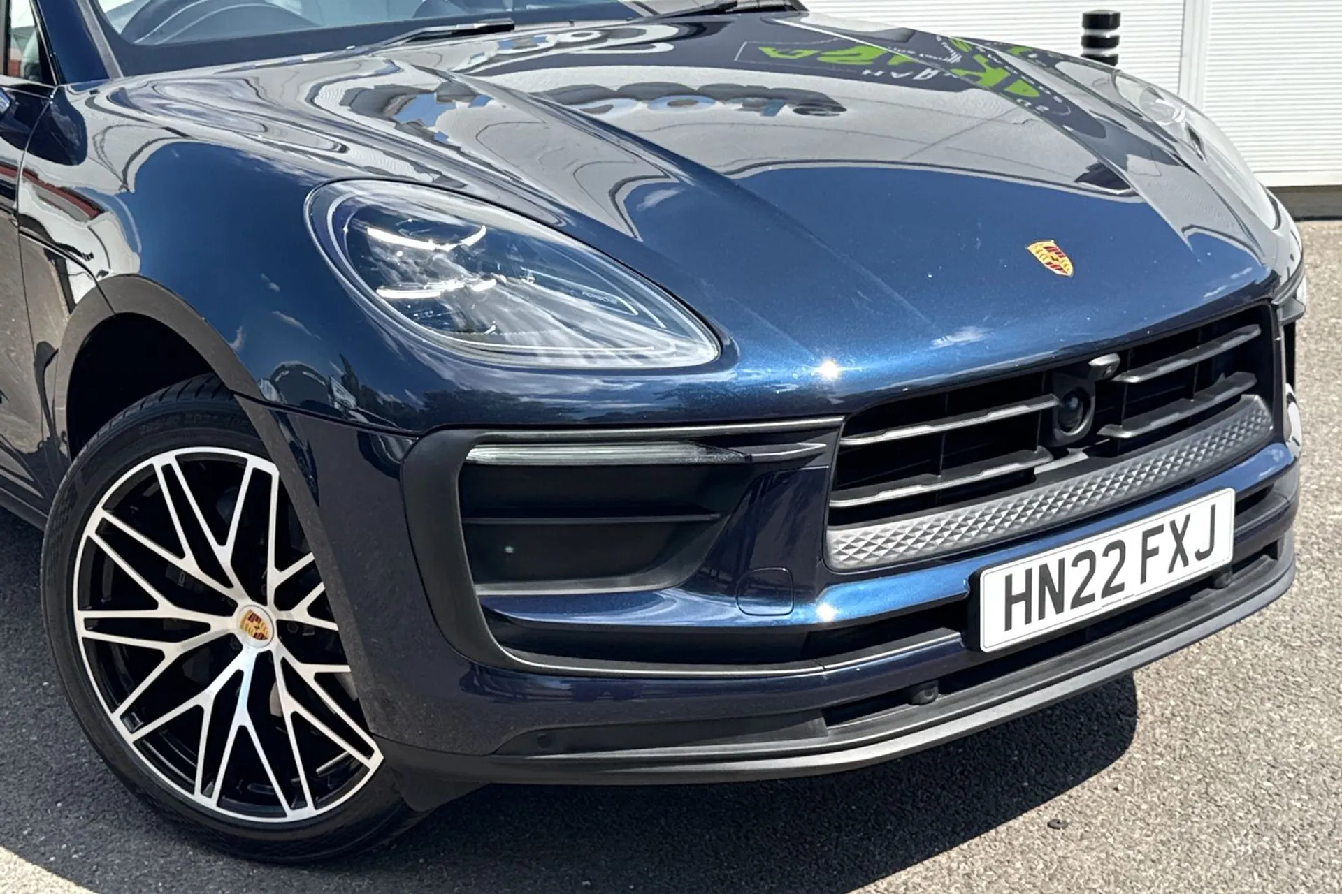 Porsche MACAN thumbnail image number 22