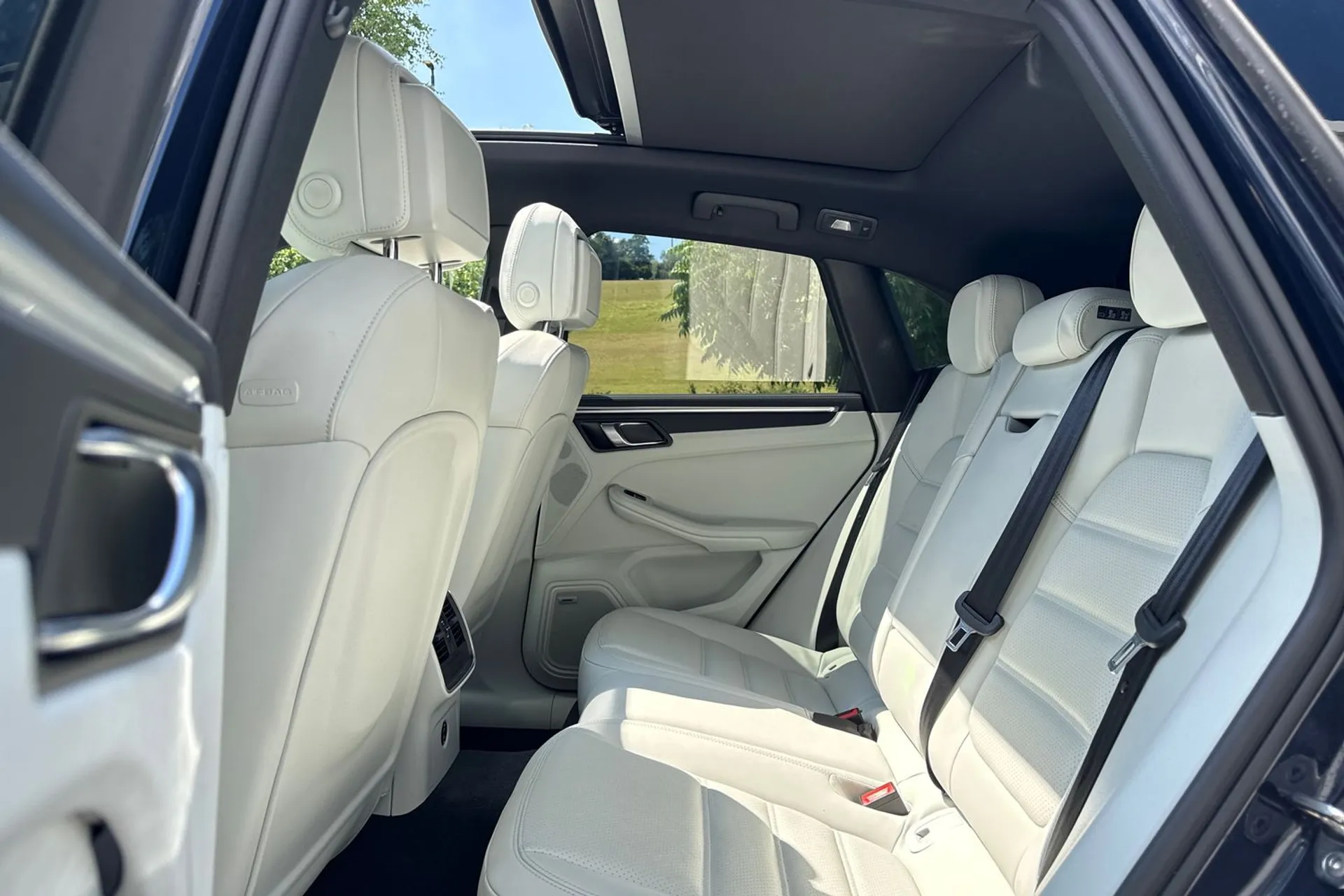 Porsche MACAN thumbnail image number 13