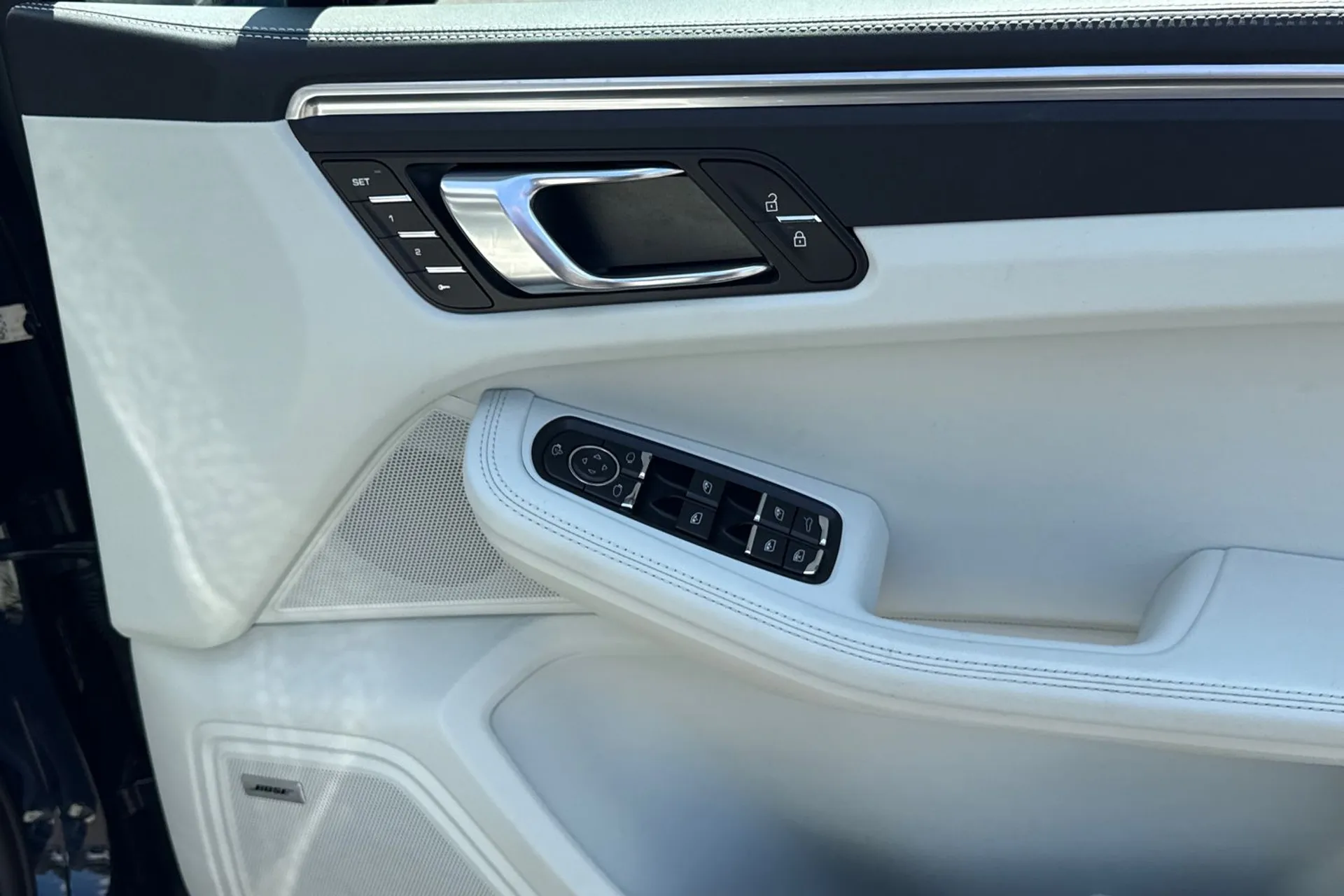 Porsche MACAN thumbnail image number 55
