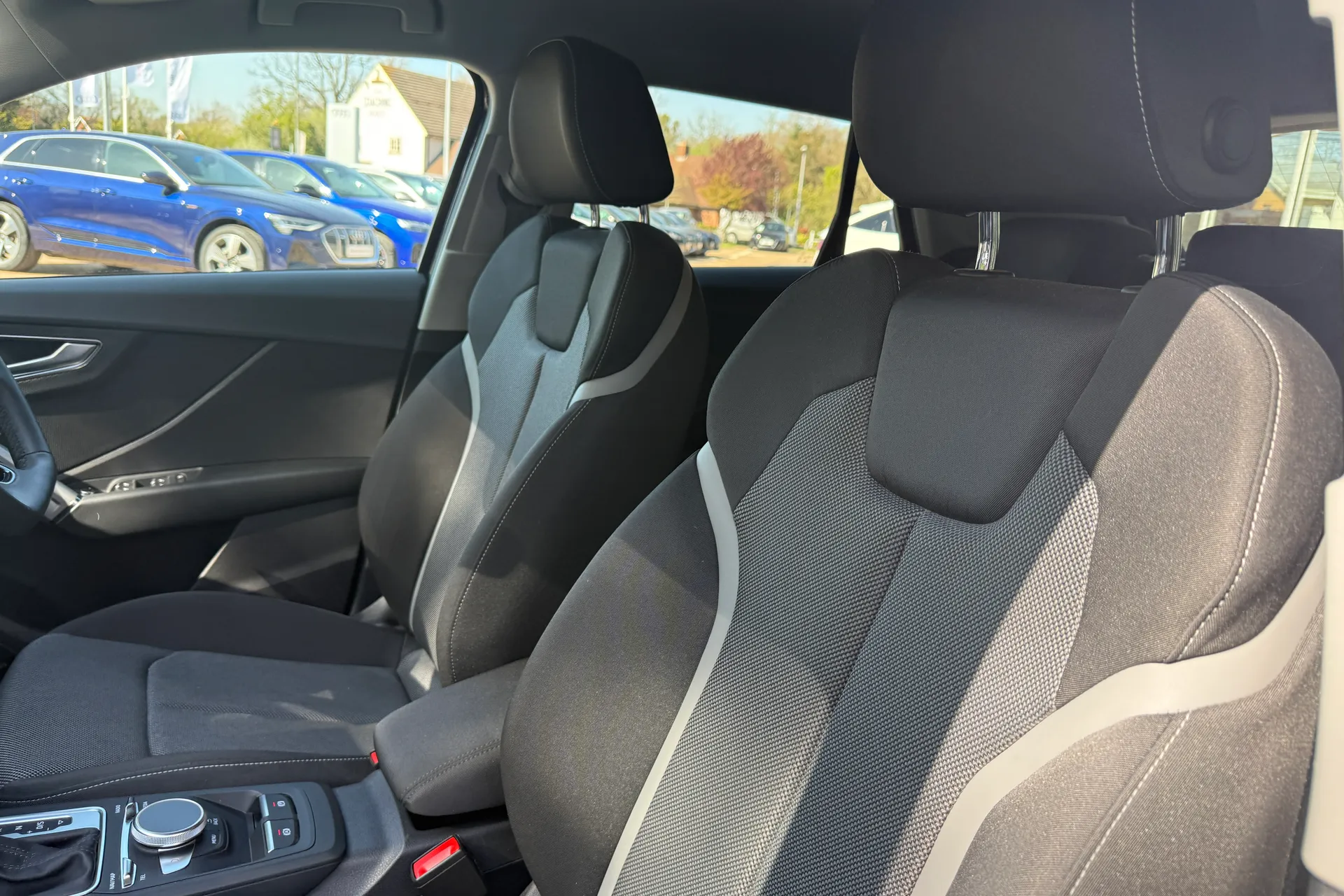Audi Q2 thumbnail image number 51