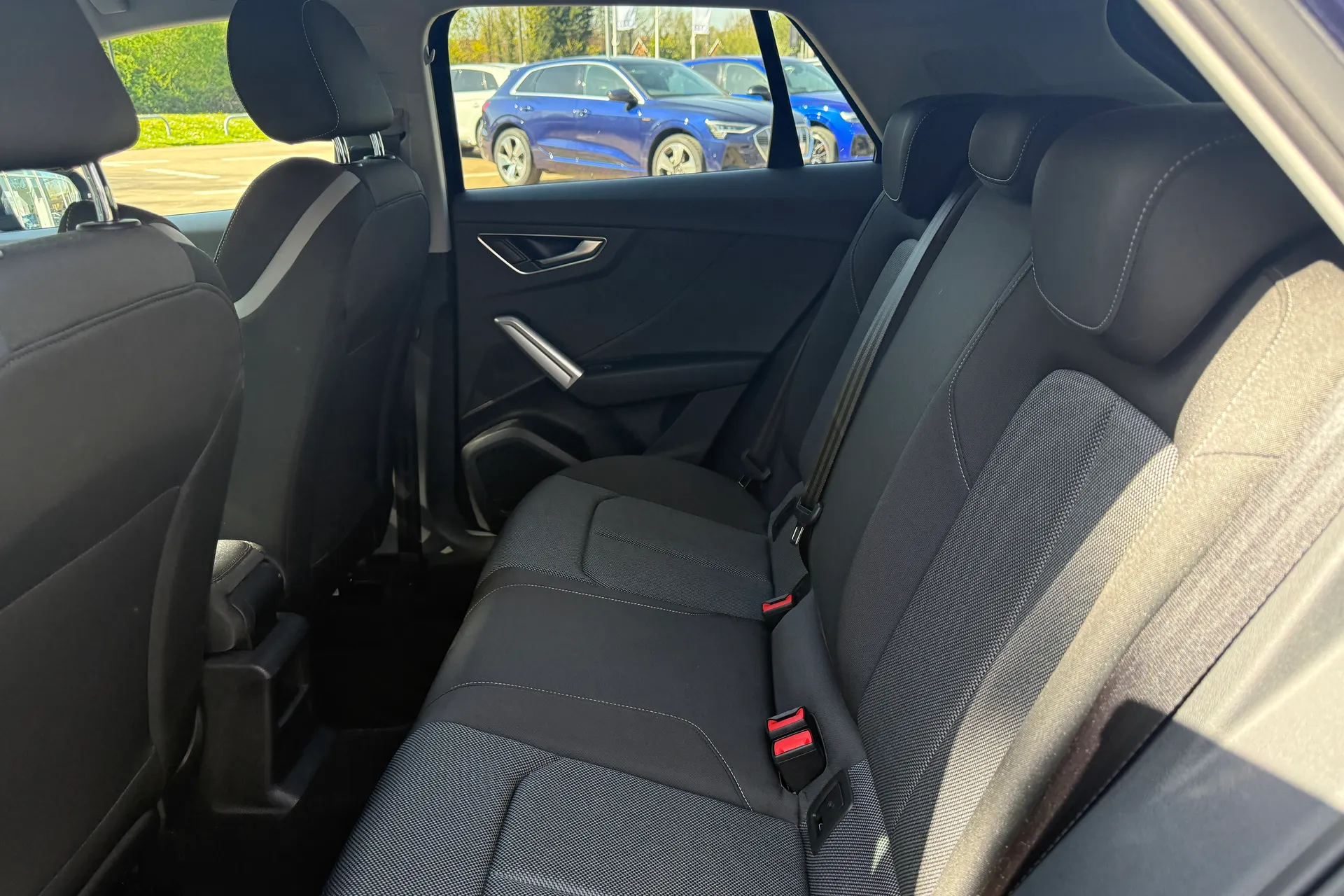 Audi Q2 thumbnail image number 49