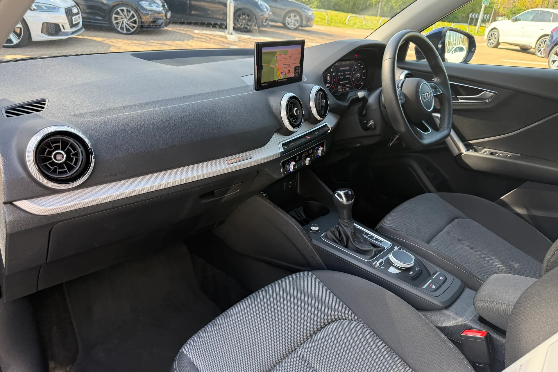 Audi Q2 thumbnail image number 50