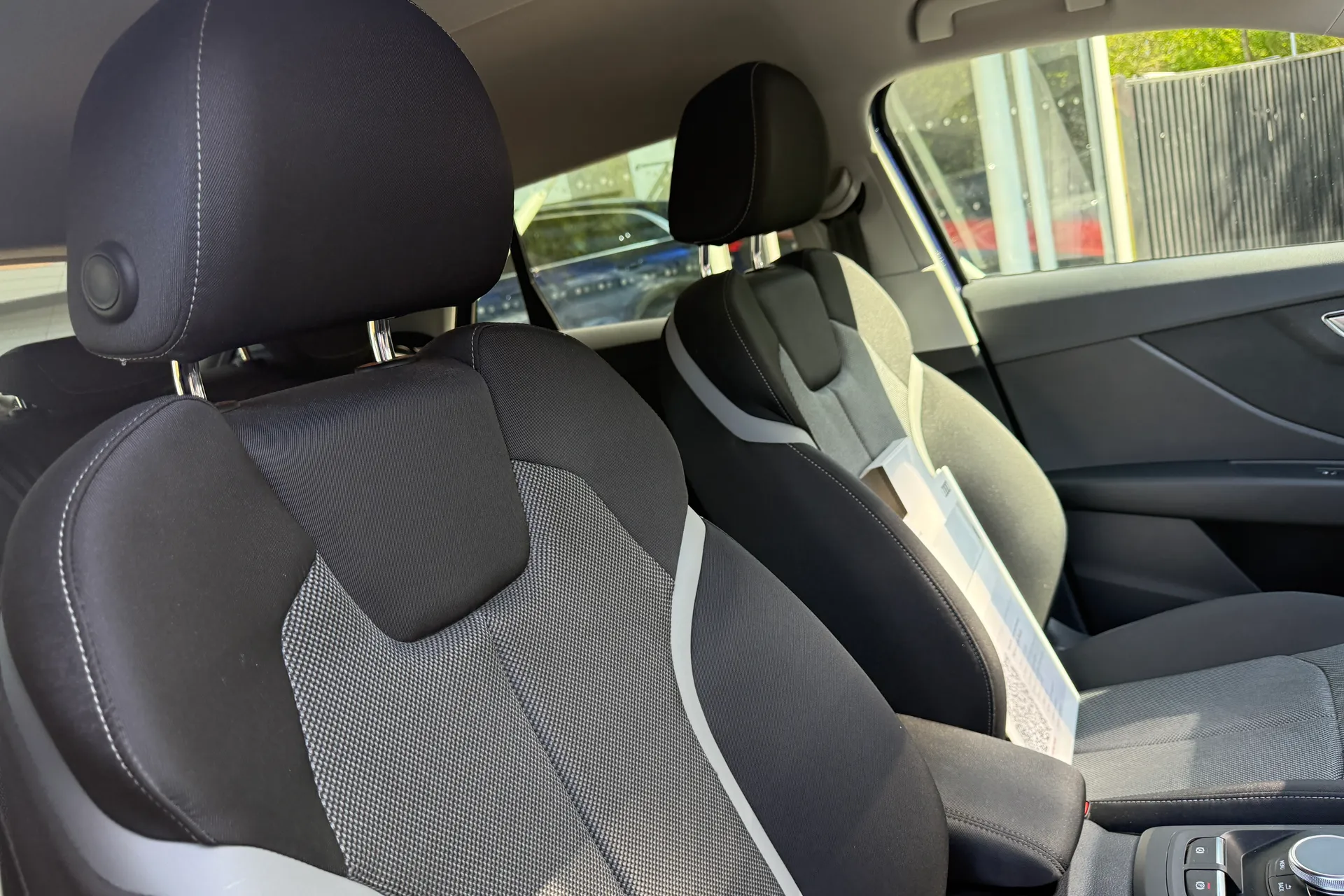 Audi Q2 thumbnail image number 26