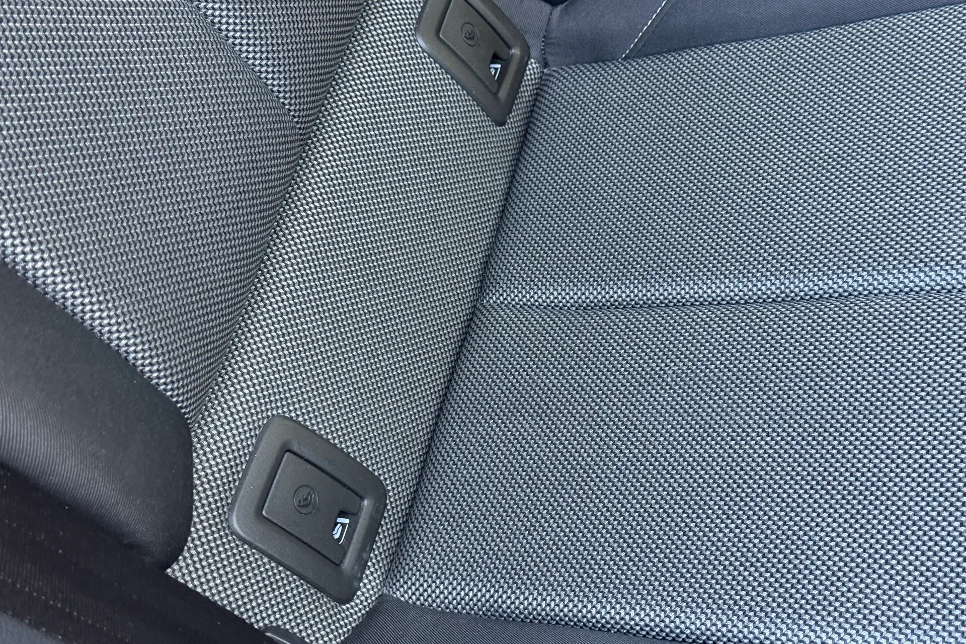 Audi Q2 thumbnail image number 33