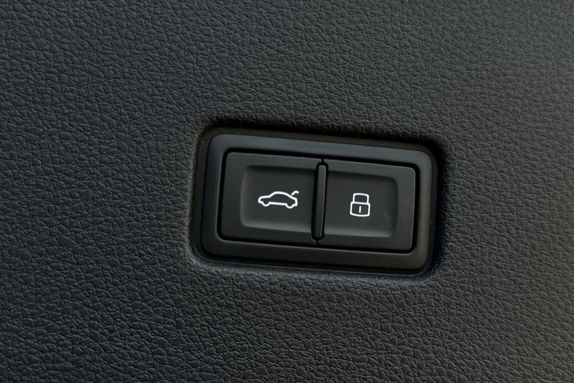 Audi Q8 thumbnail image number 20