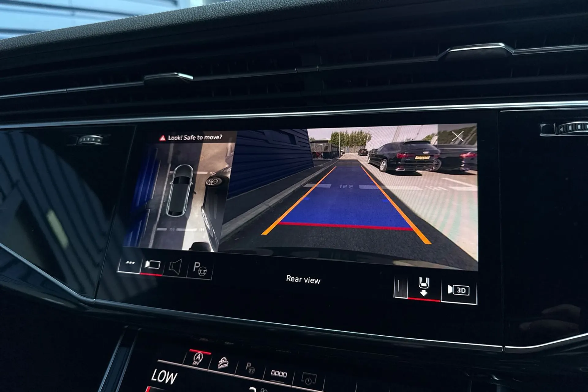 Audi Q8 thumbnail image number 5