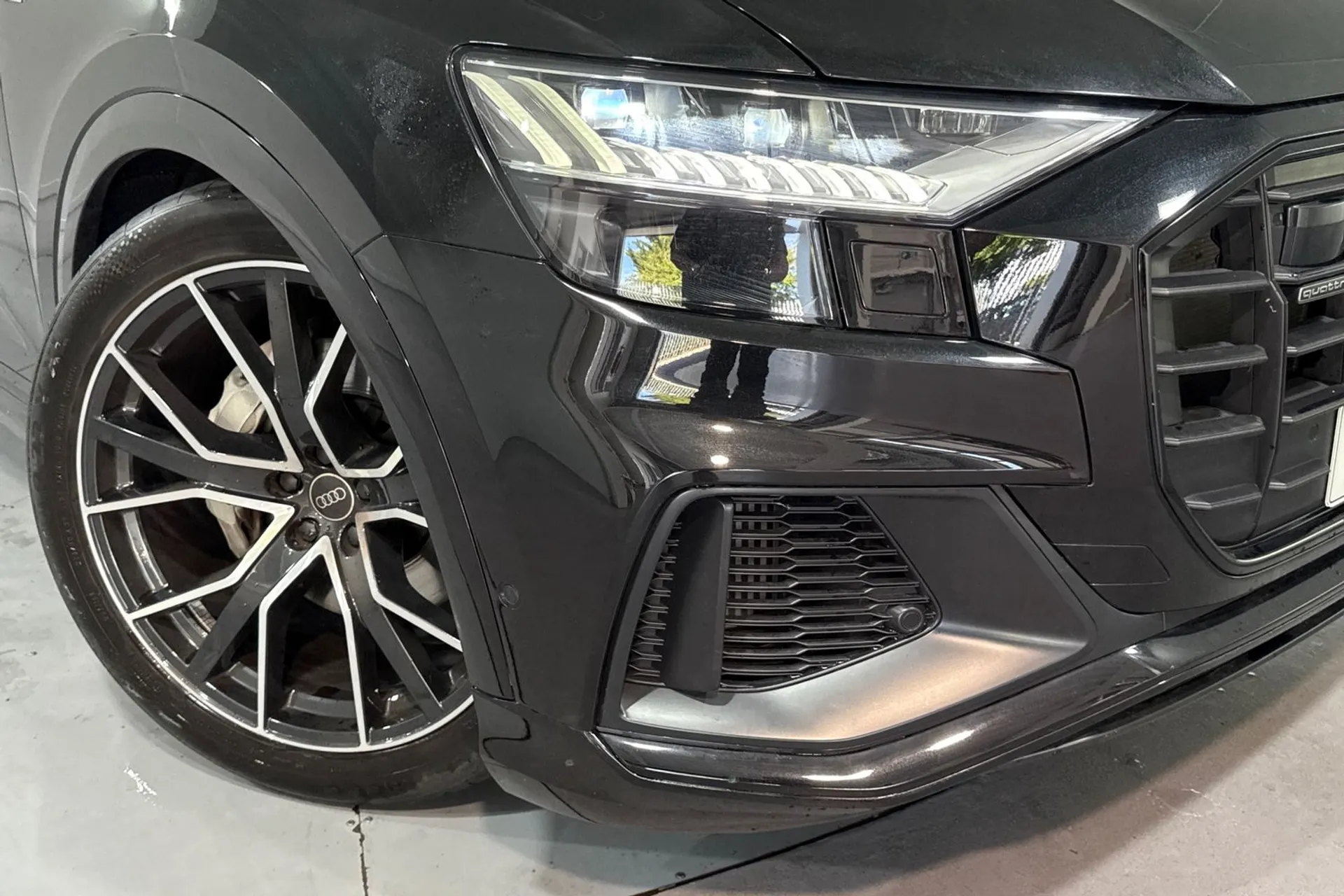 Audi Q8 thumbnail image number 6