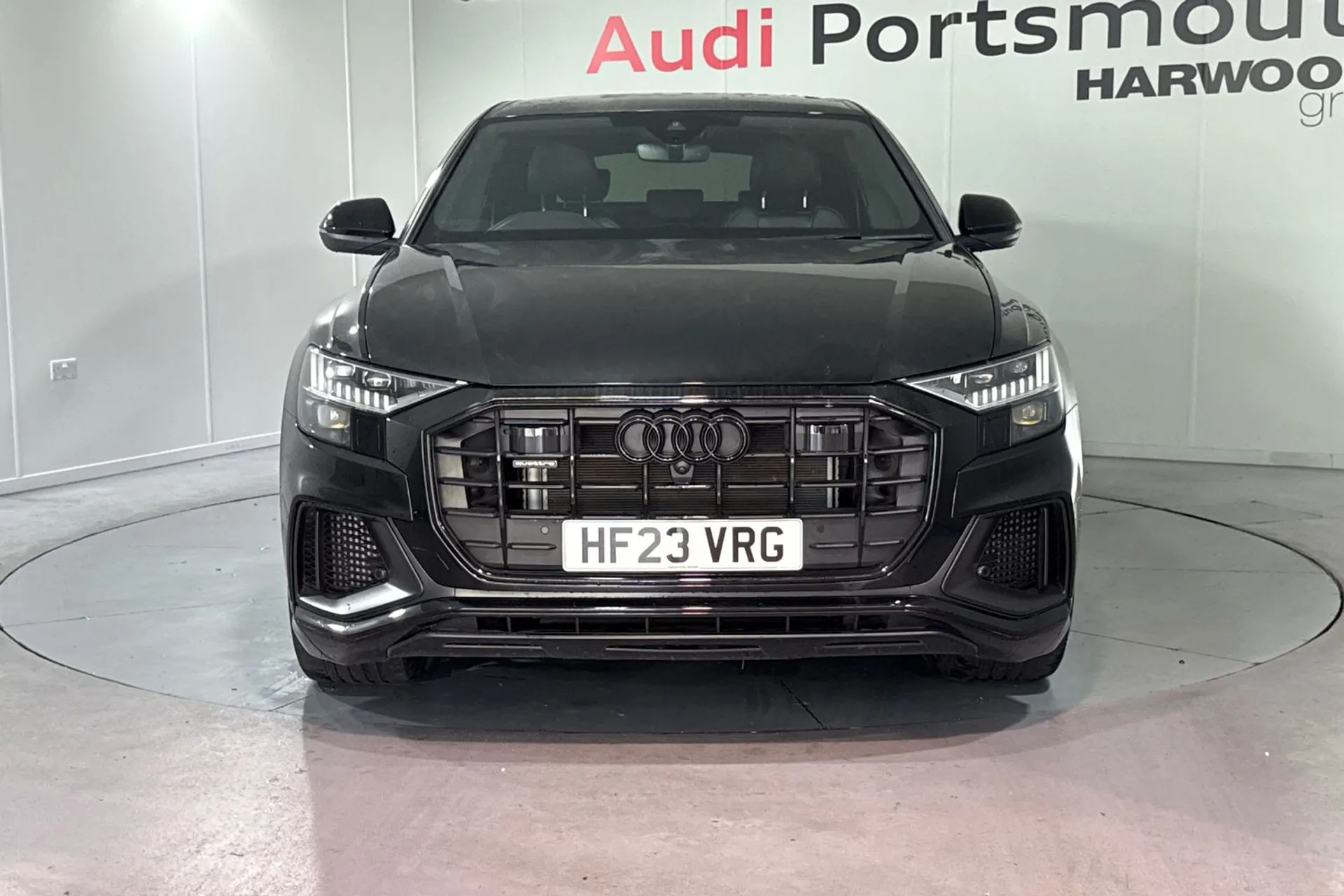 Audi Q8 thumbnail image number 12