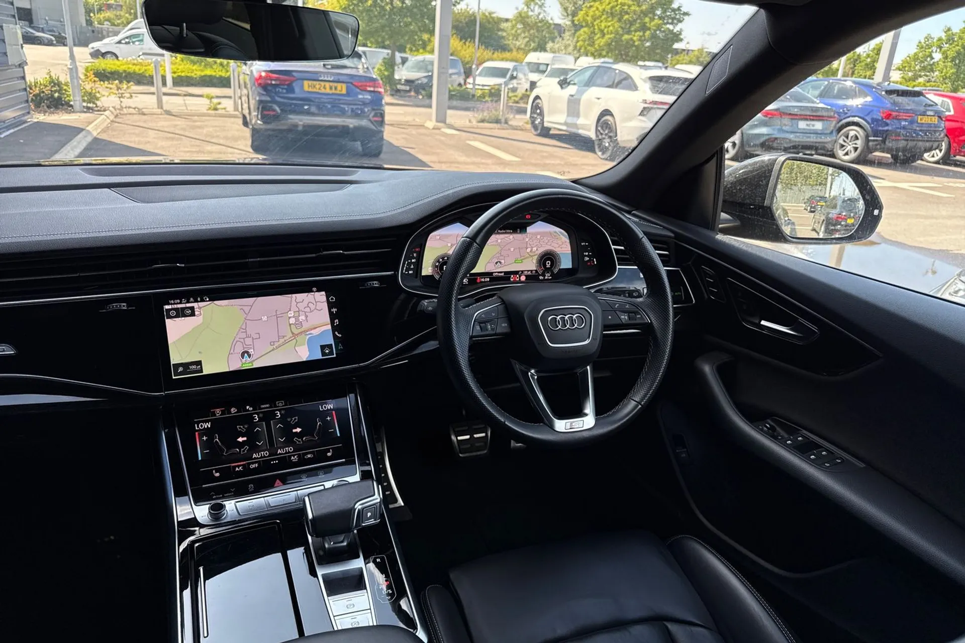 Audi Q8 thumbnail image number 34