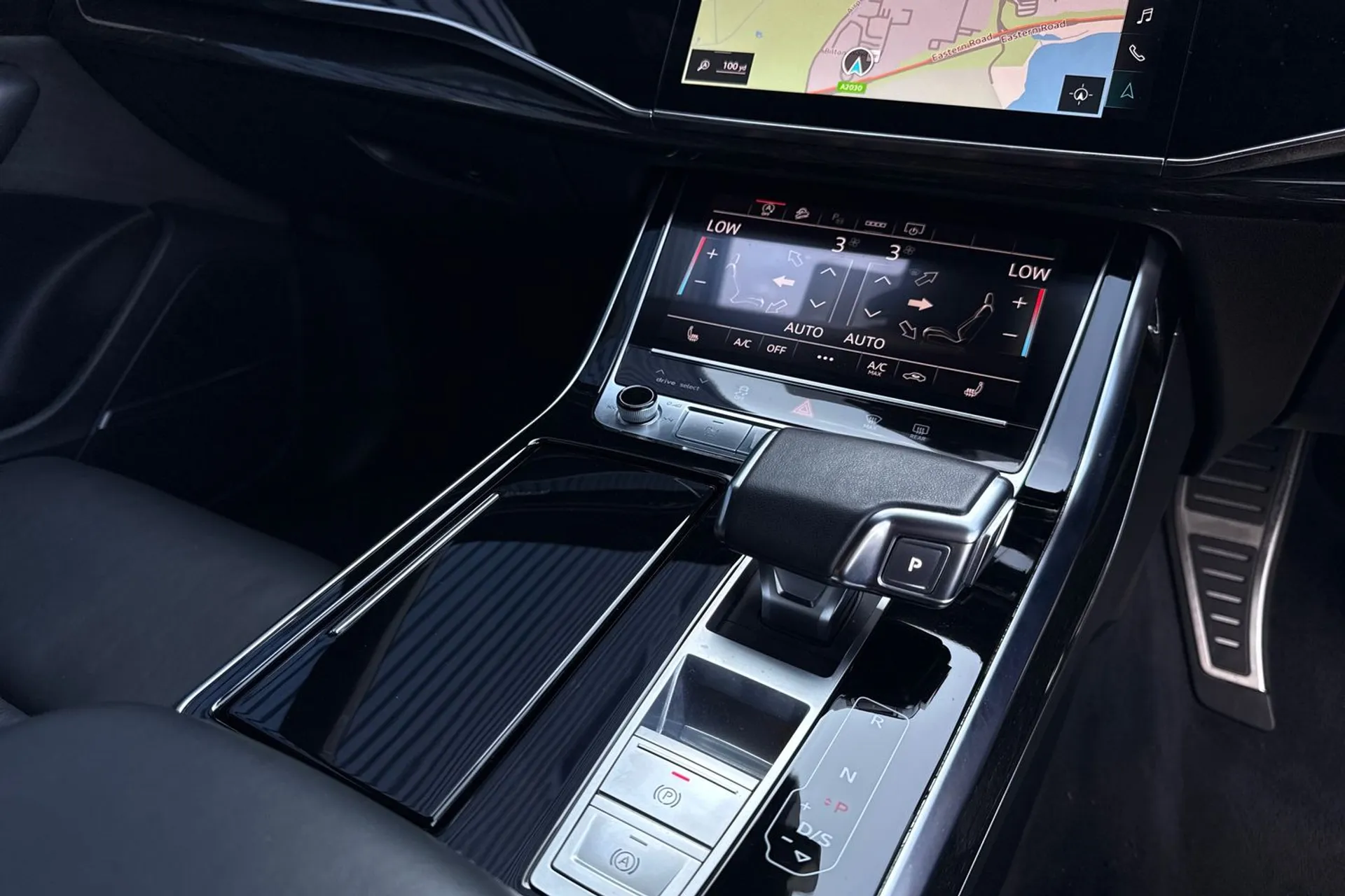 Audi Q8 thumbnail image number 43