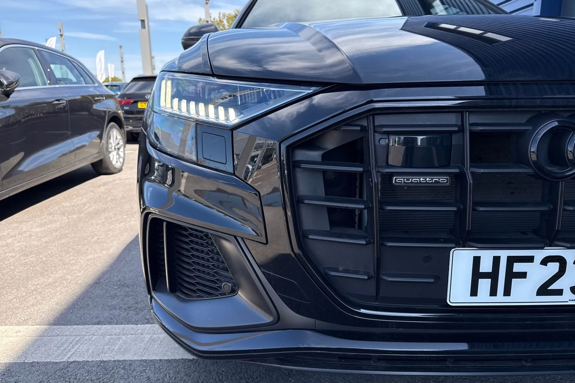 Audi Q8 thumbnail image number 24