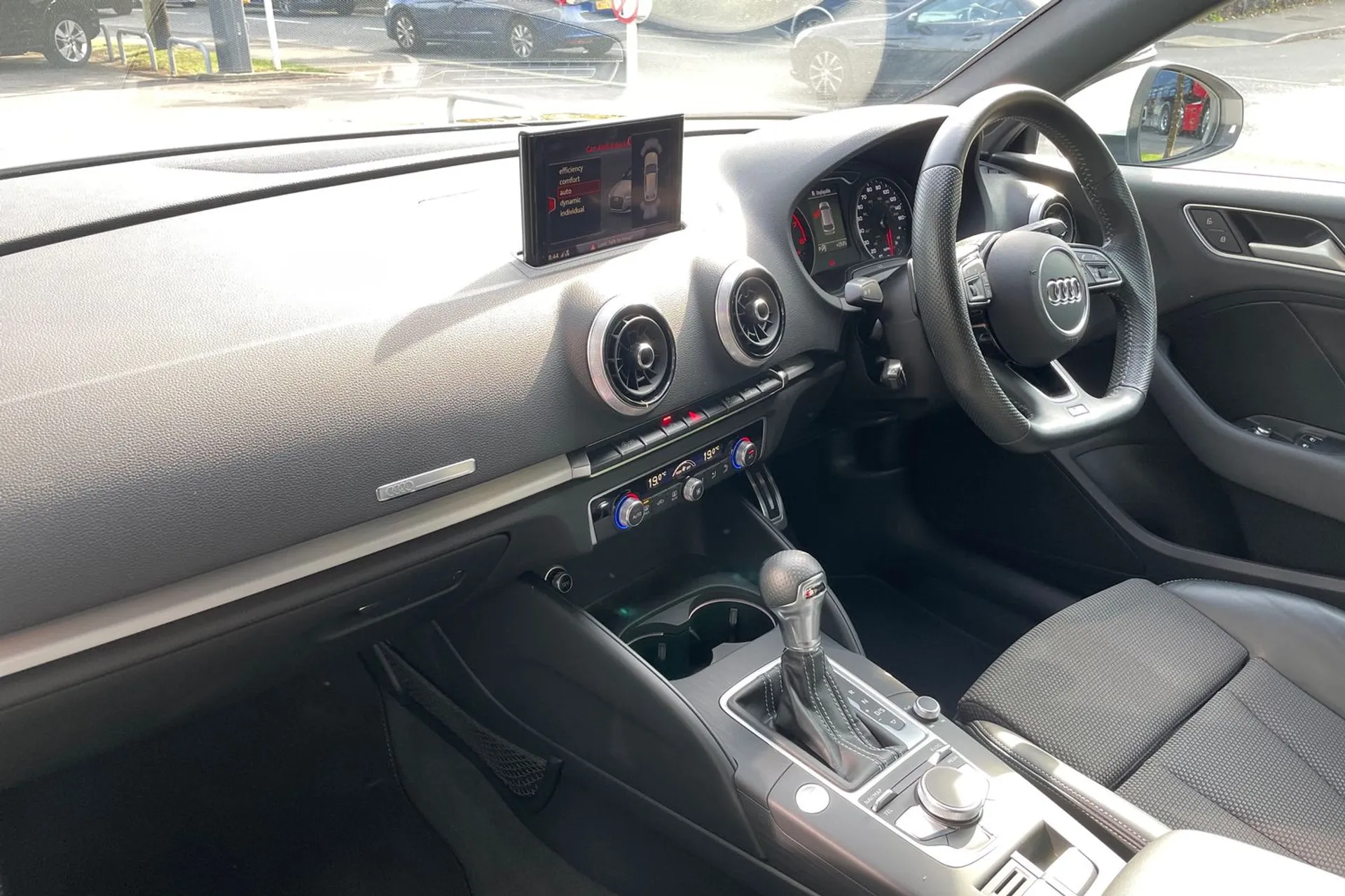 Audi A3 thumbnail image number 26