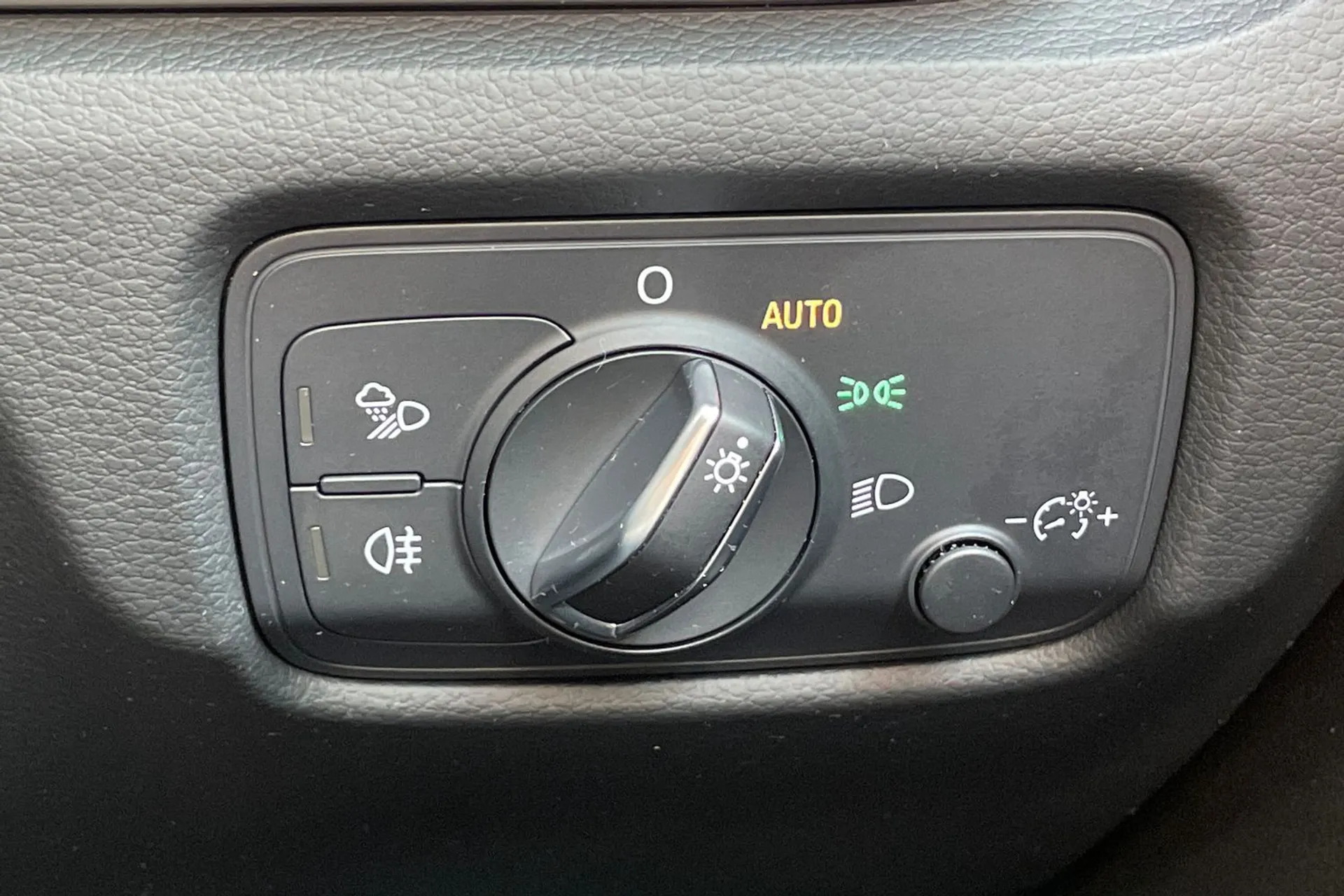Audi A3 thumbnail image number 55