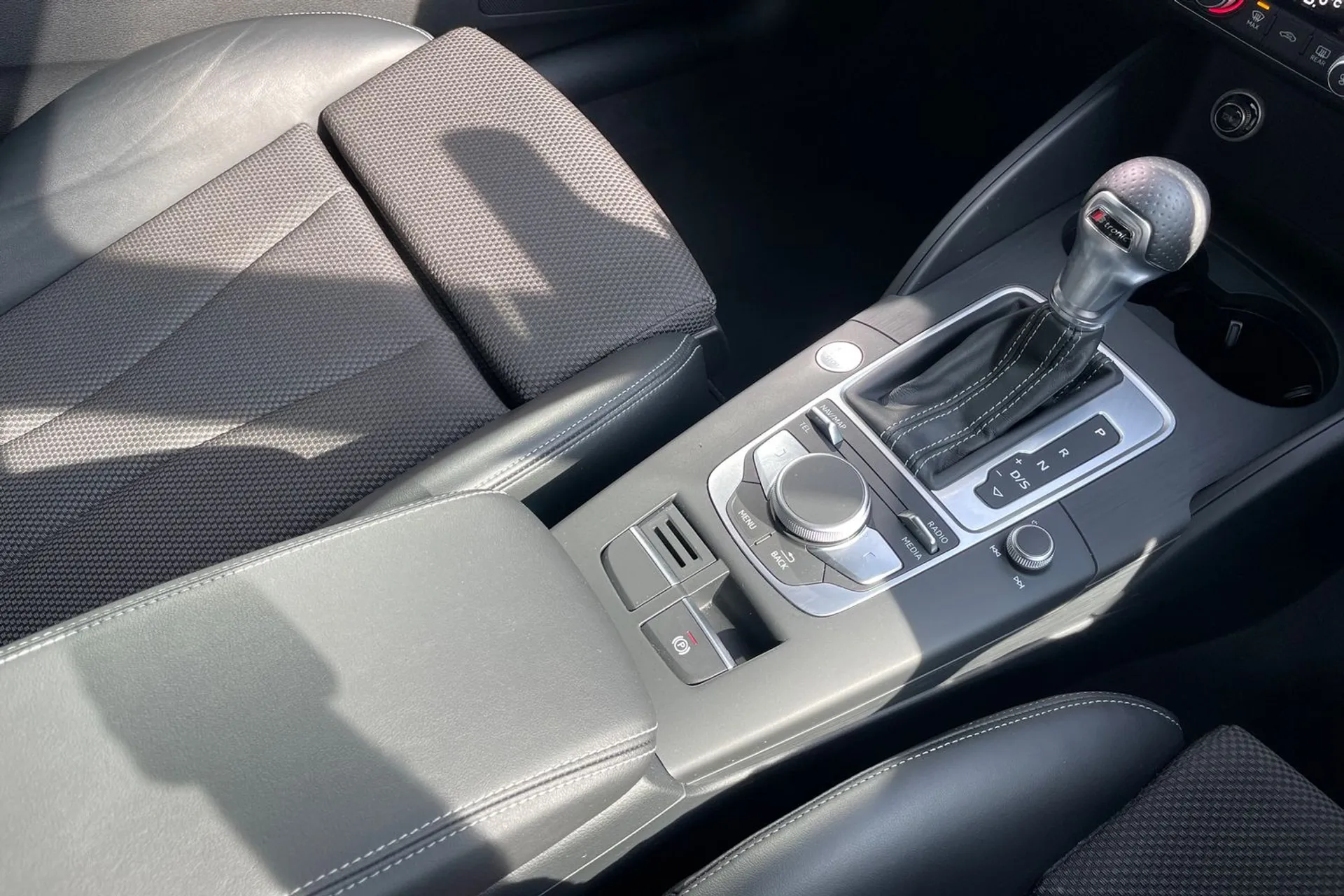 Audi A3 thumbnail image number 40