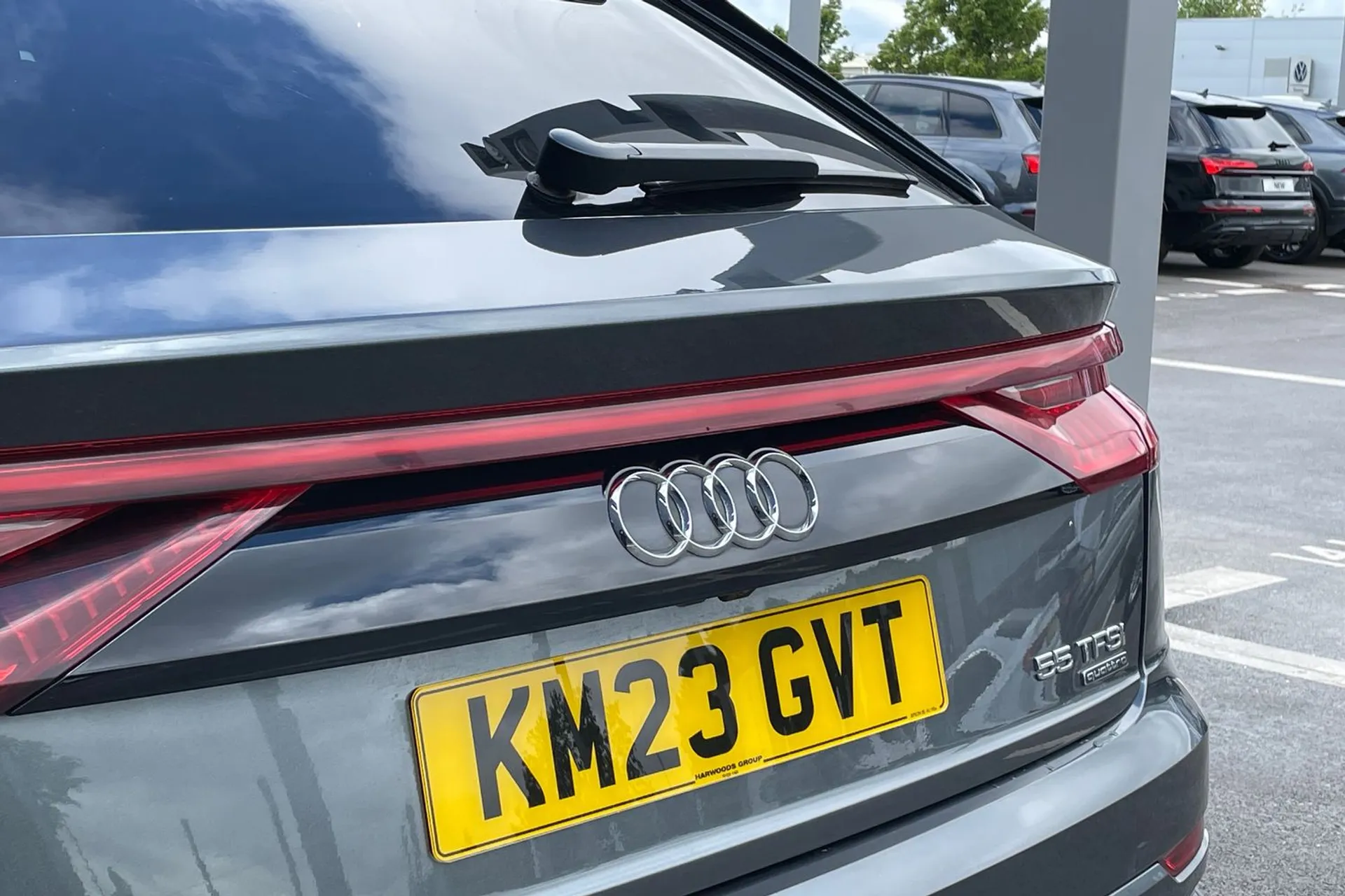 Audi Q8 thumbnail image number 15