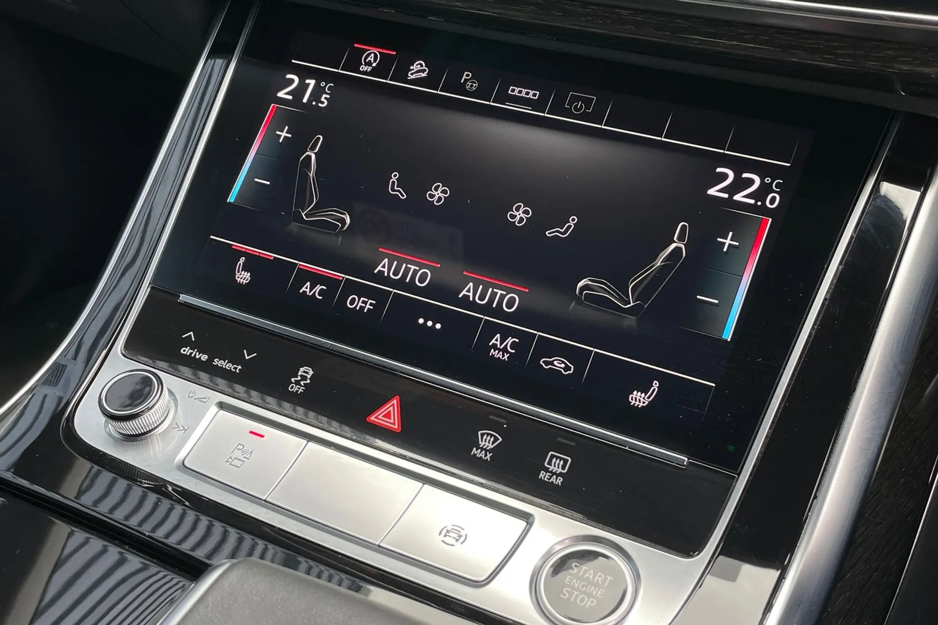 Audi Q8 thumbnail image number 30
