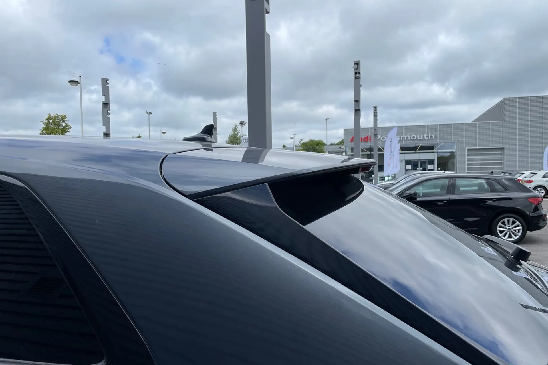 Audi Q8 thumbnail image number 14