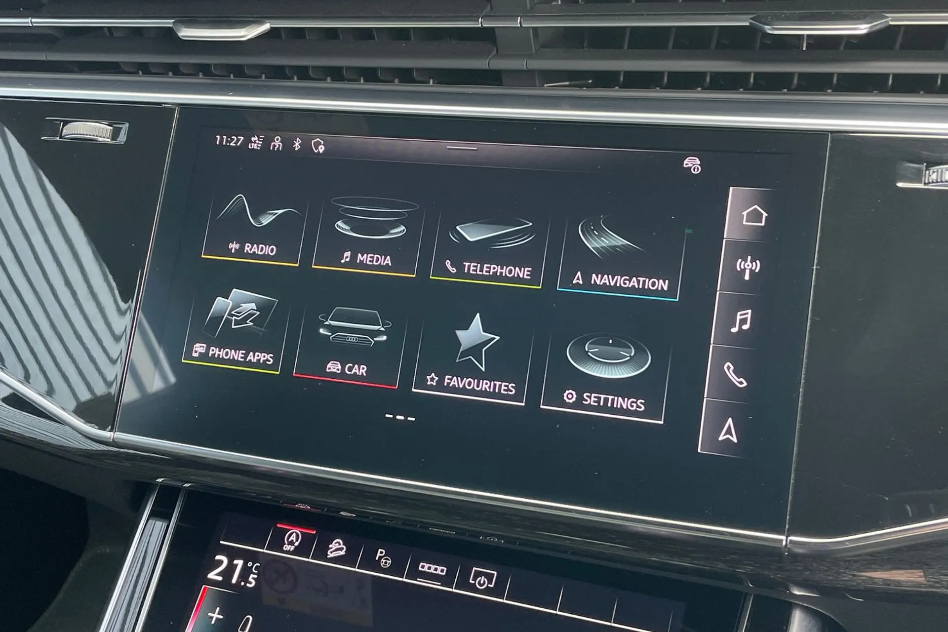 Audi Q8 thumbnail image number 17
