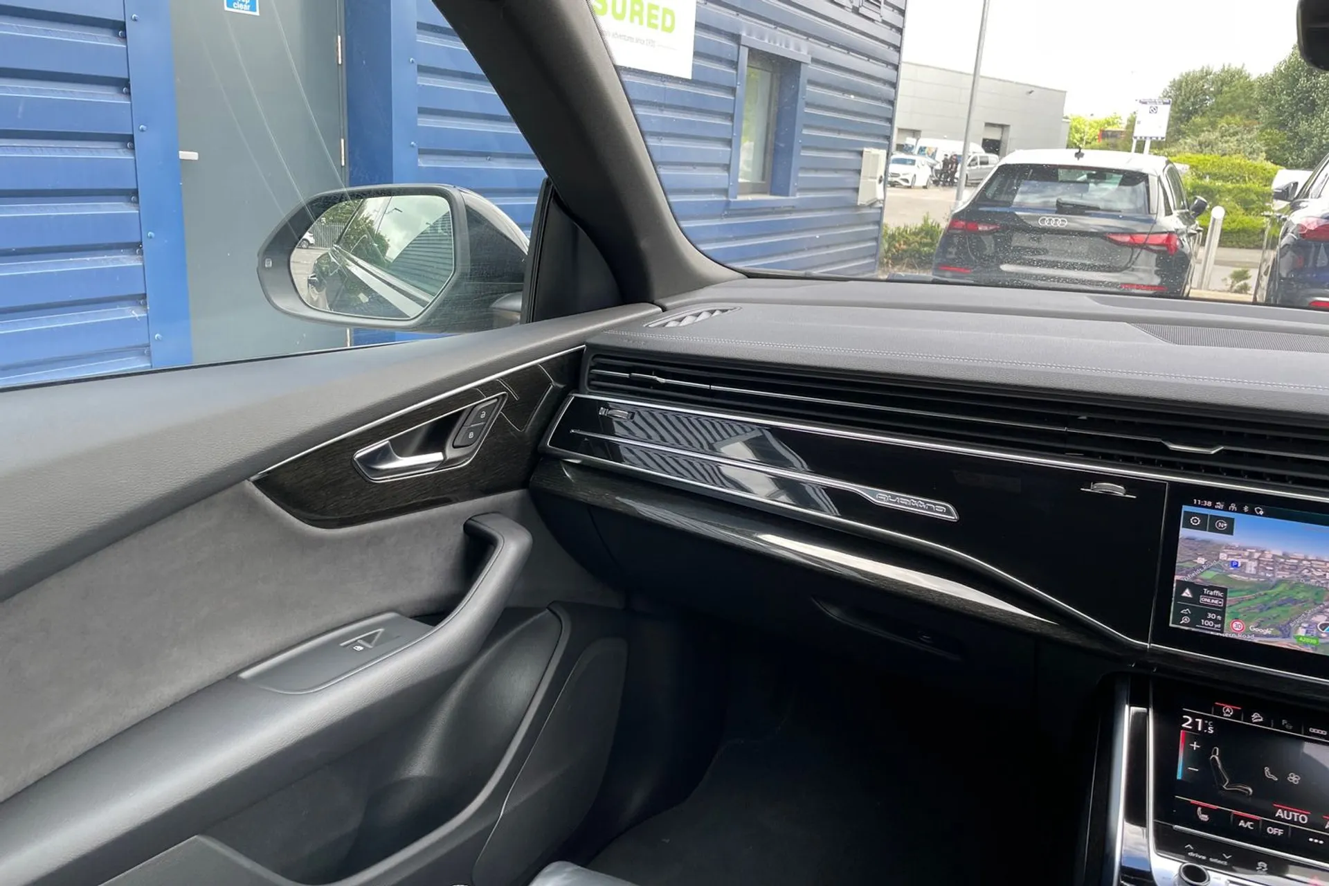 Audi Q8 thumbnail image number 37