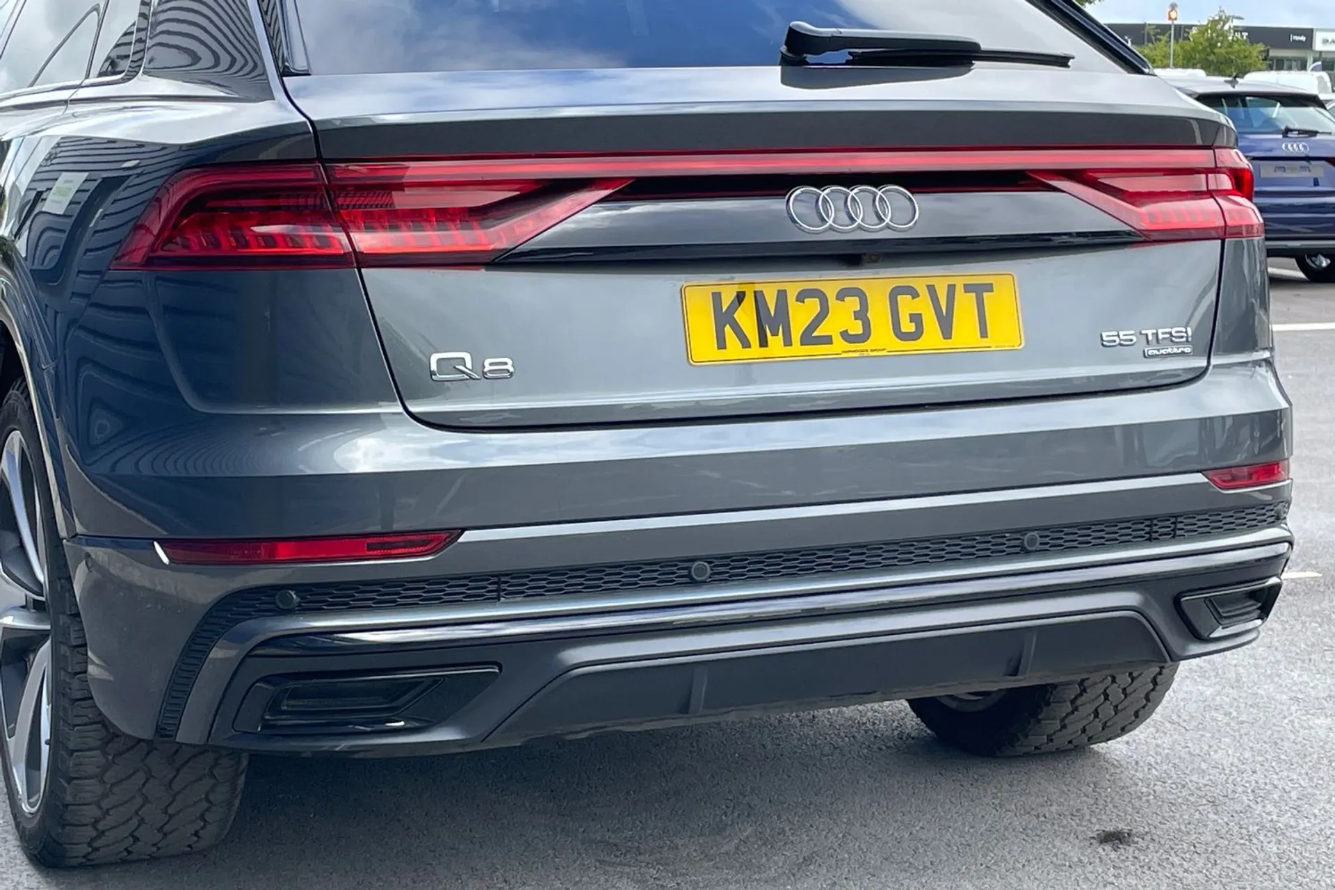 Audi Q8 thumbnail image number 16