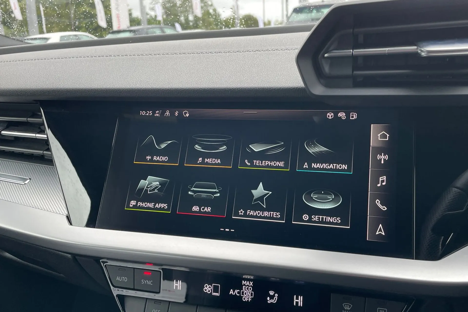Audi A3 thumbnail image number 19