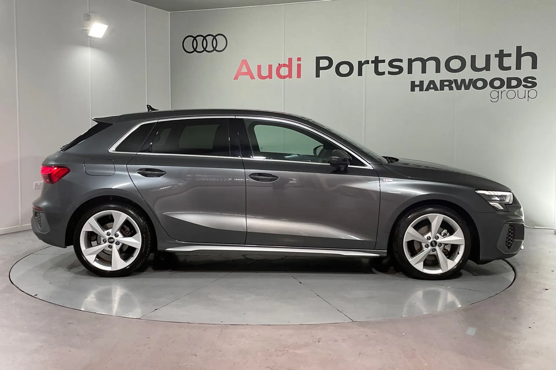 Audi A3 thumbnail image number 2