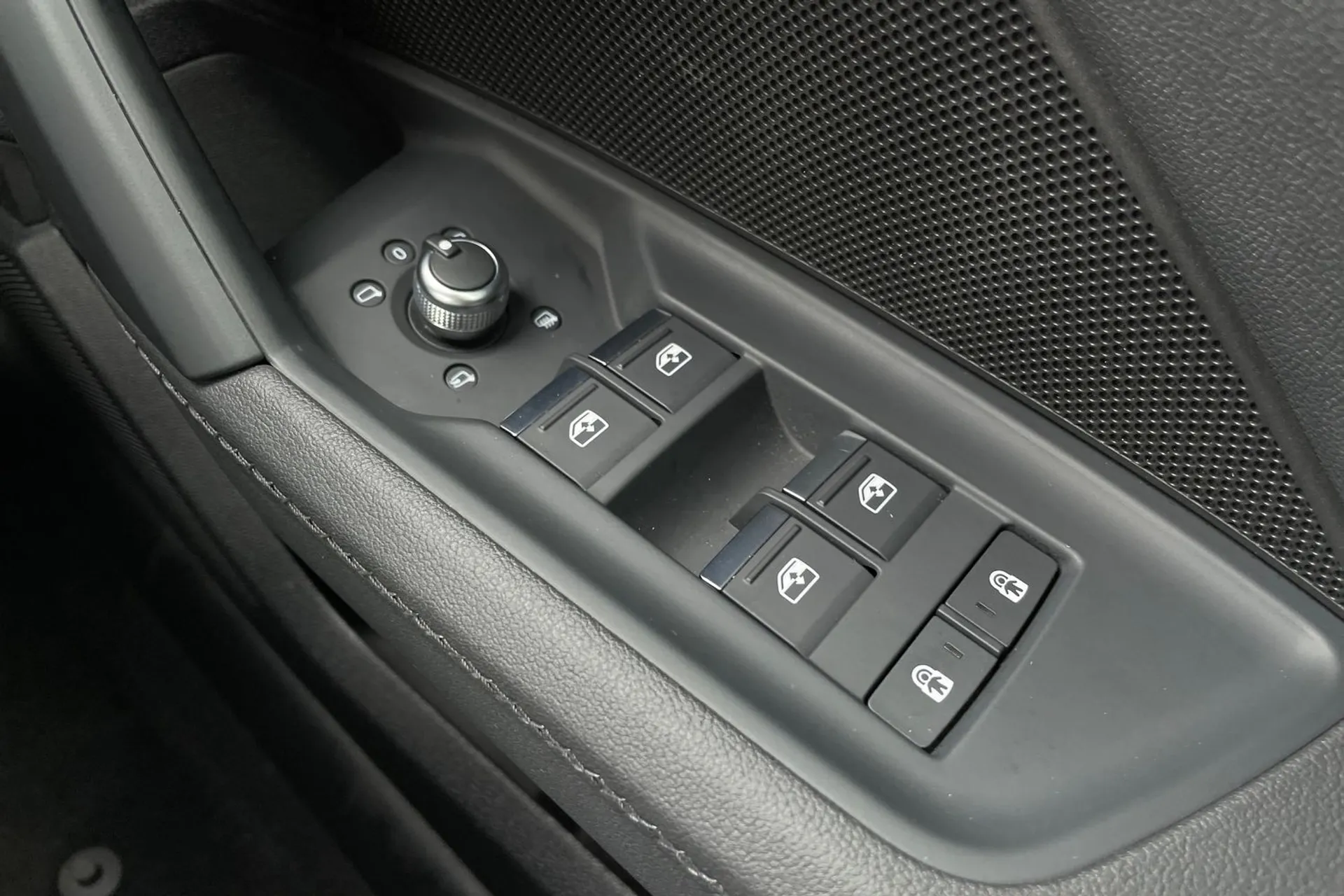 Audi A3 thumbnail image number 42