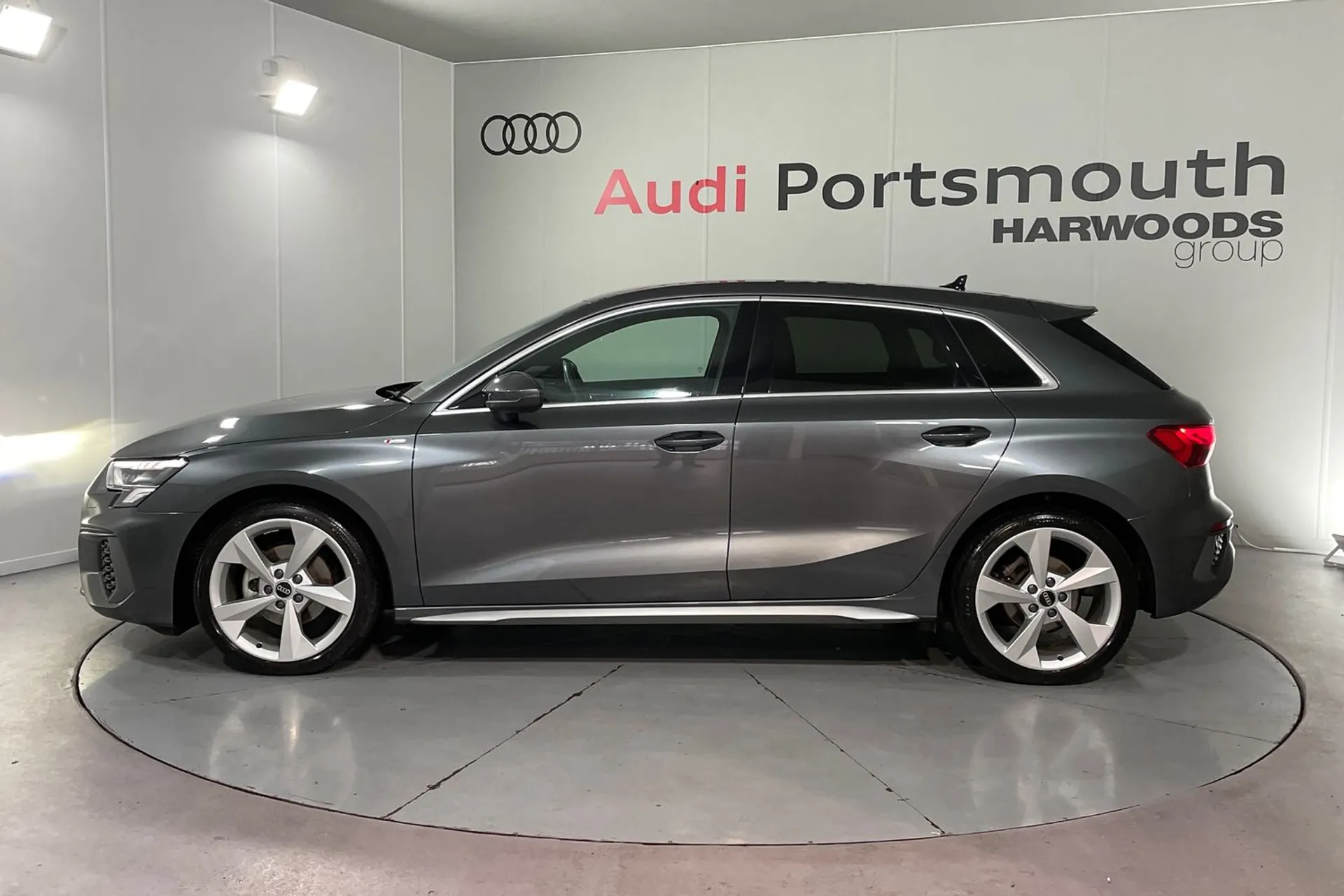Audi A3 thumbnail image number 11