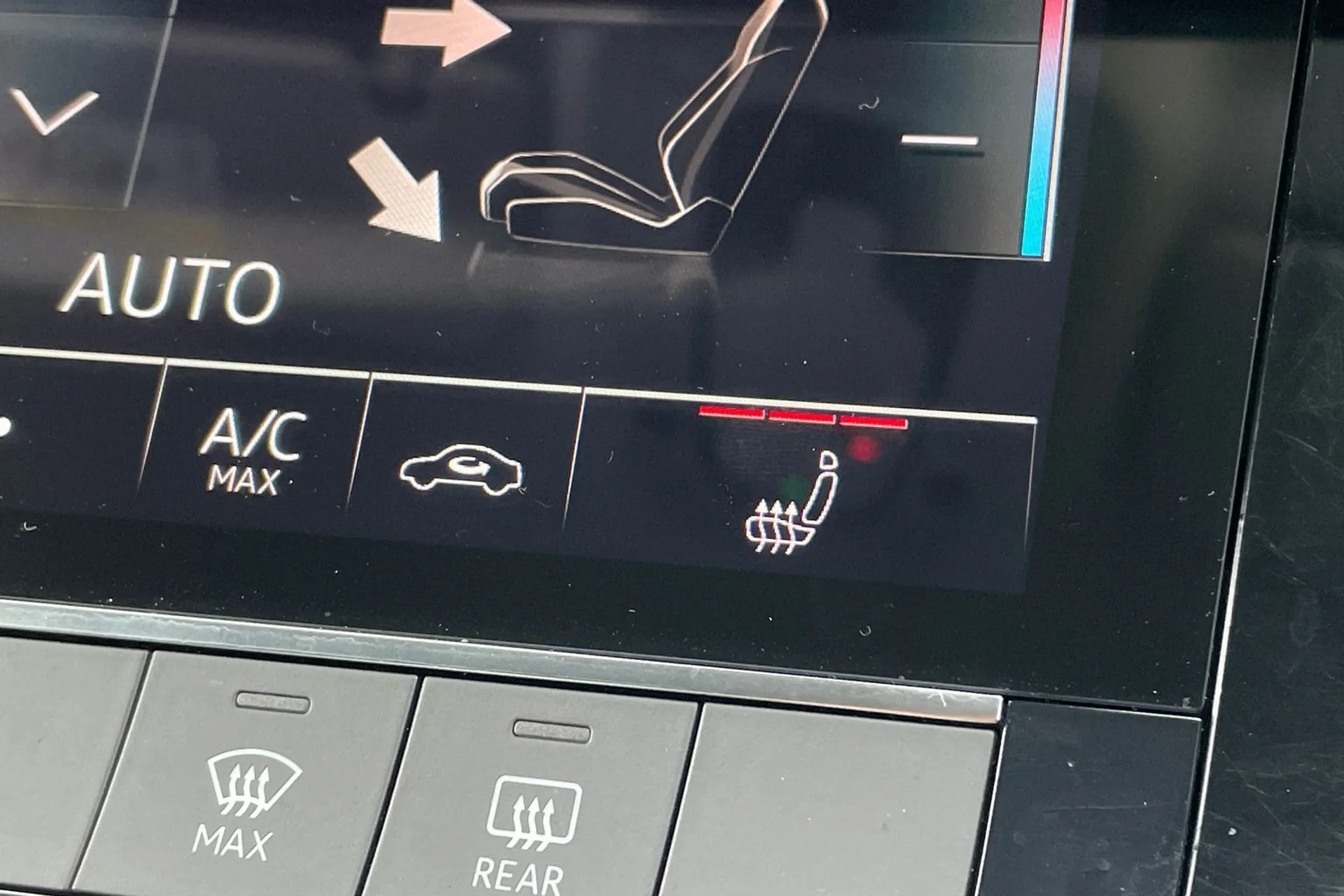 Audi Q8 thumbnail image number 27