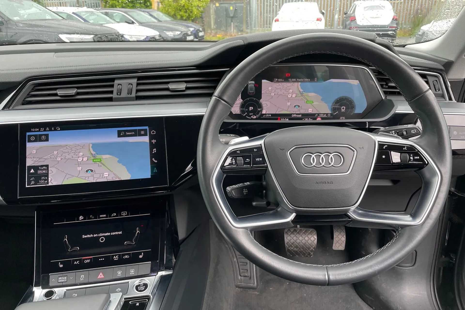 Audi Q8 thumbnail image number 36
