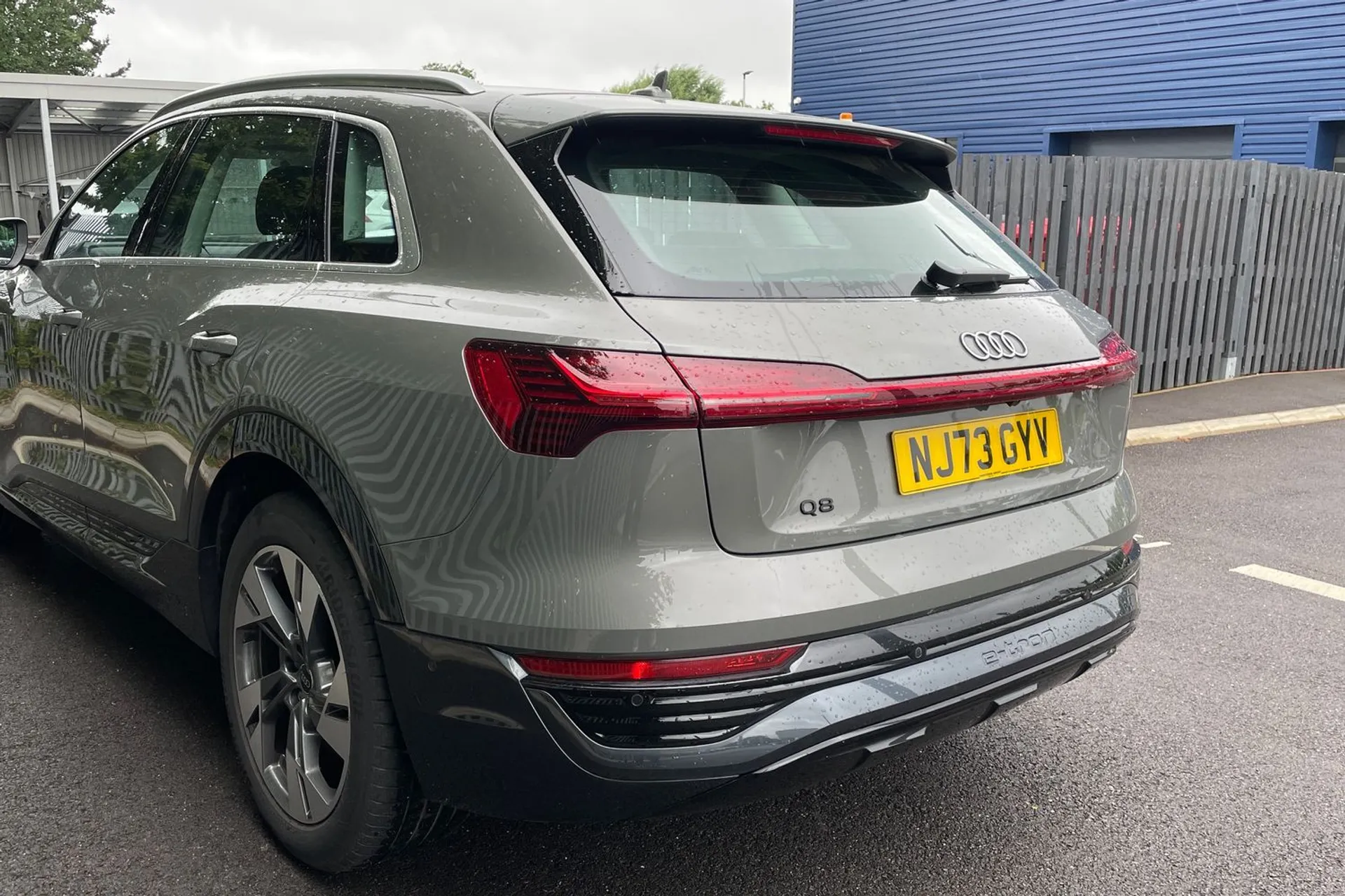 Audi Q8 thumbnail image number 17