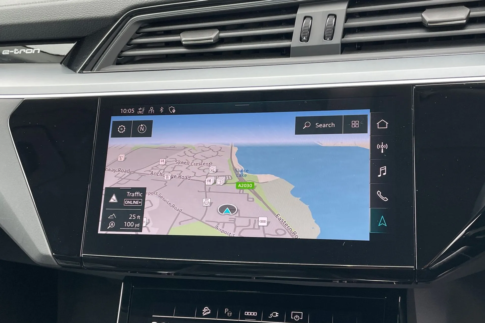 Audi Q8 thumbnail image number 4