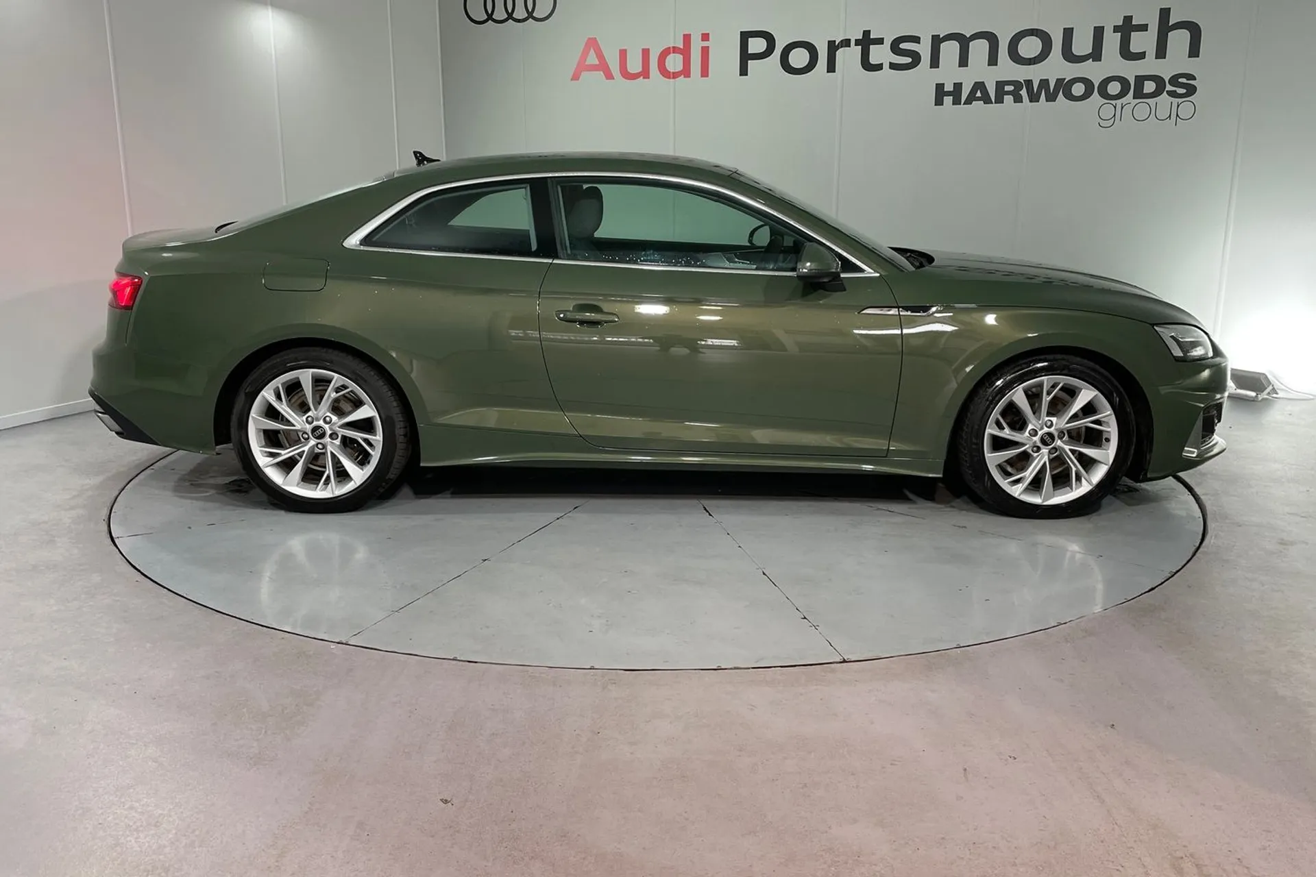 Audi A5 thumbnail image number 2