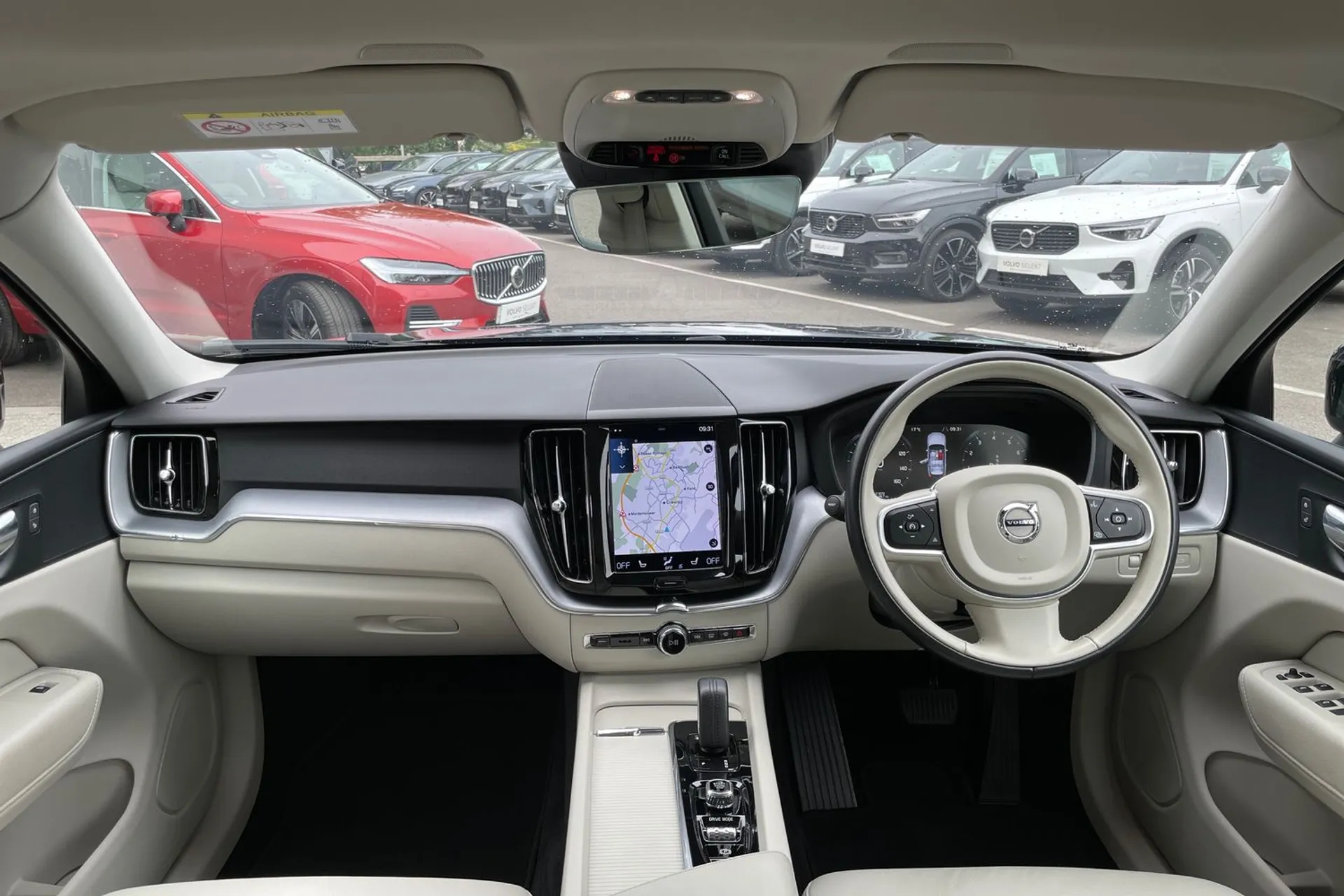 Volvo XC60 thumbnail image number 3