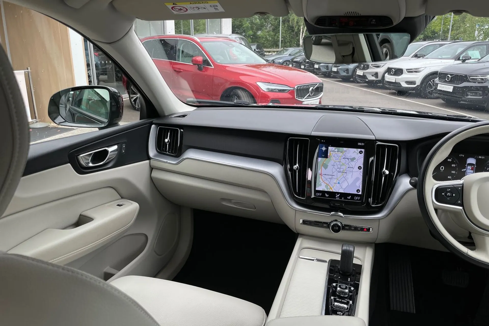 Volvo XC60 thumbnail image number 31
